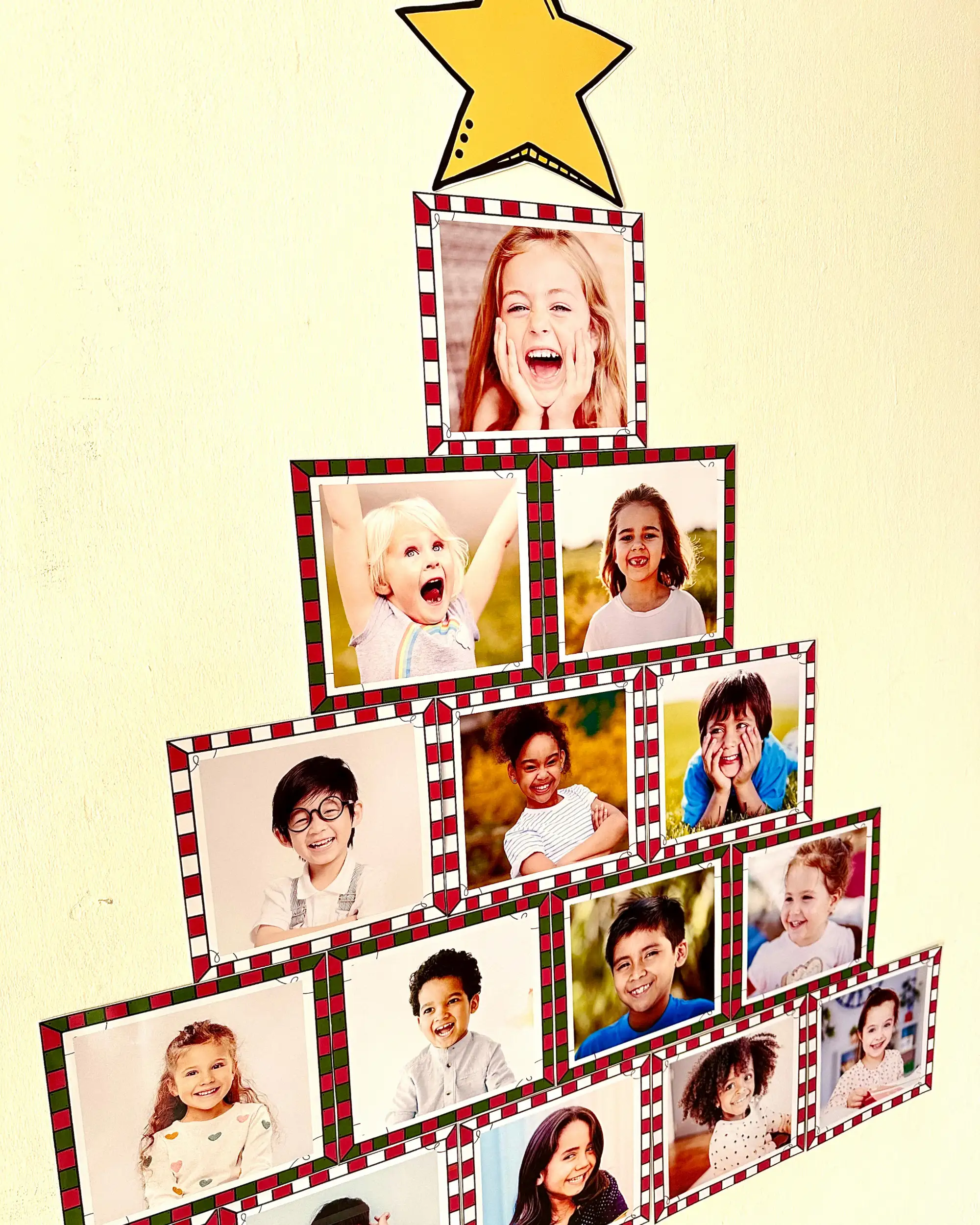 Mural Árvore de Natal para Imprimir – Decoração Escolar Colaborativa — amostra 5: Mural de árvore de Natal com fotos ou…