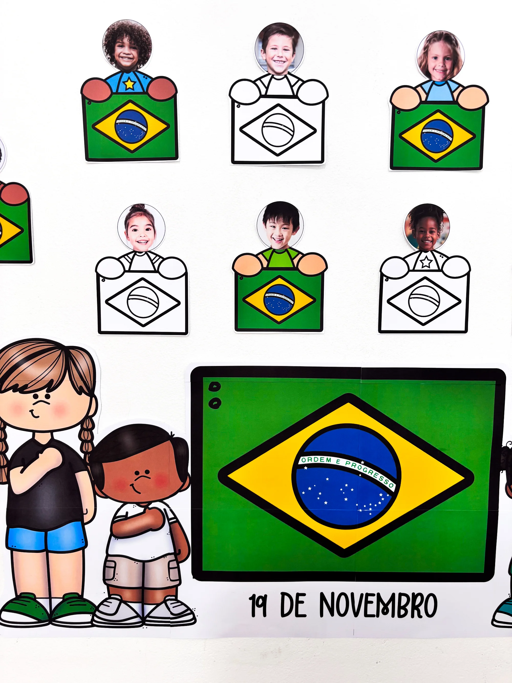 Mural Dia da Bandeira do Brasil para Imprimir — amostra 2: ✨ O que você encontrará neste recurso? Mural Dia da Bandeira do Brasil para Imprimir — amostra 2: ✨ O que você encontrará neste recurso?