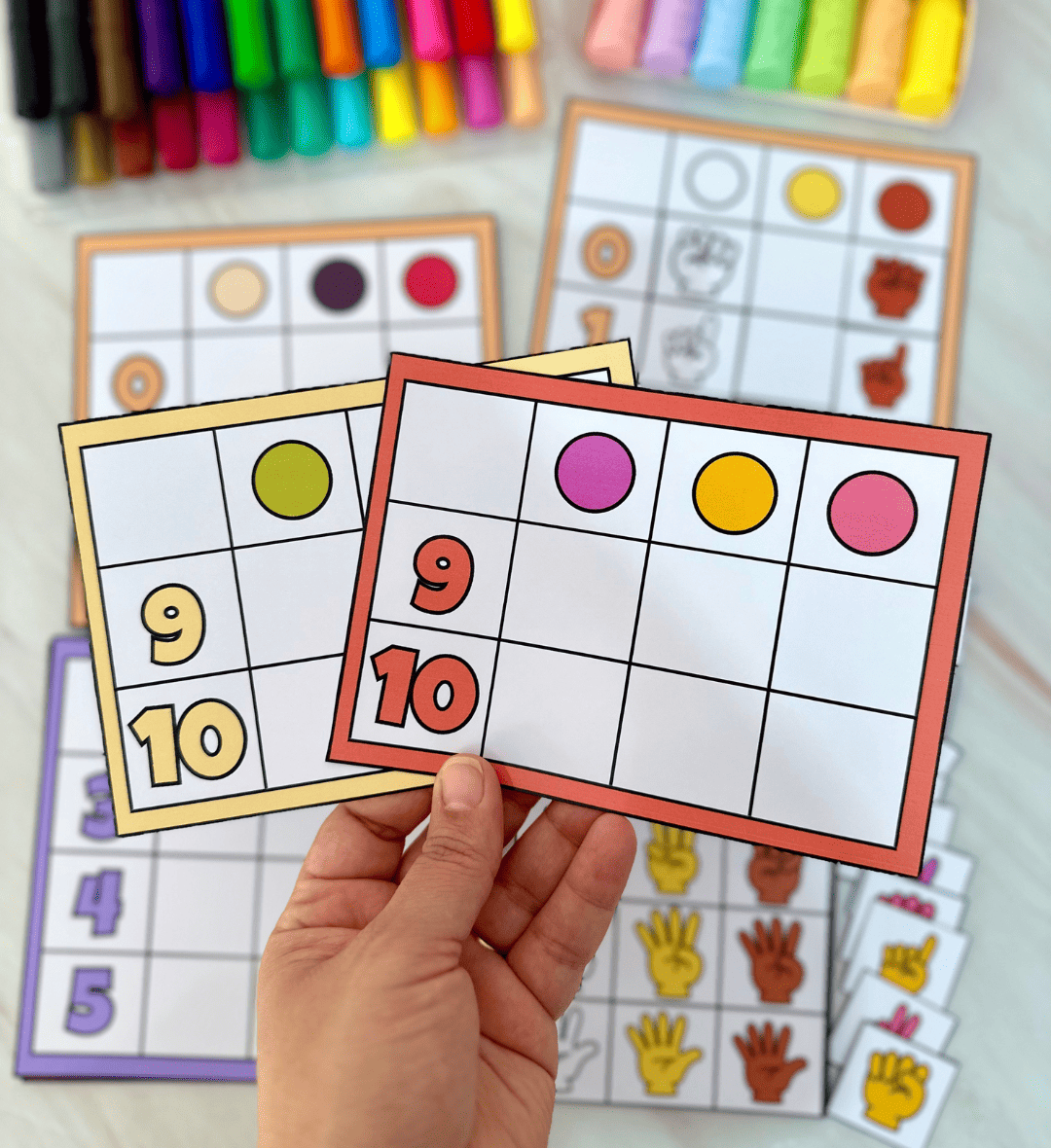 Números e Cores: 20 Fichas para Contagem com os Dedinhos — amostra 3: Como usar as fichas em sala