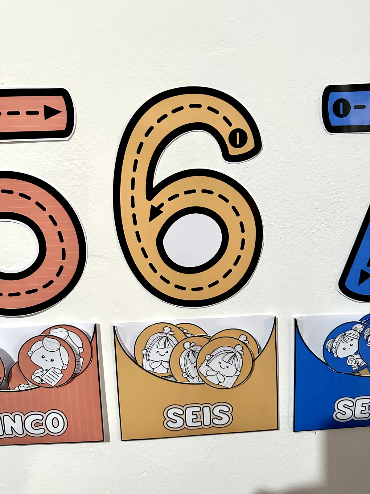 Números Mágicos – Numerais de Parede Interativos — amostra 4: Numerais de parede interativos com representação das… Números Mágicos – Numerais de Parede Interativos — amostra 4: Numerais de parede interativos com representação das…