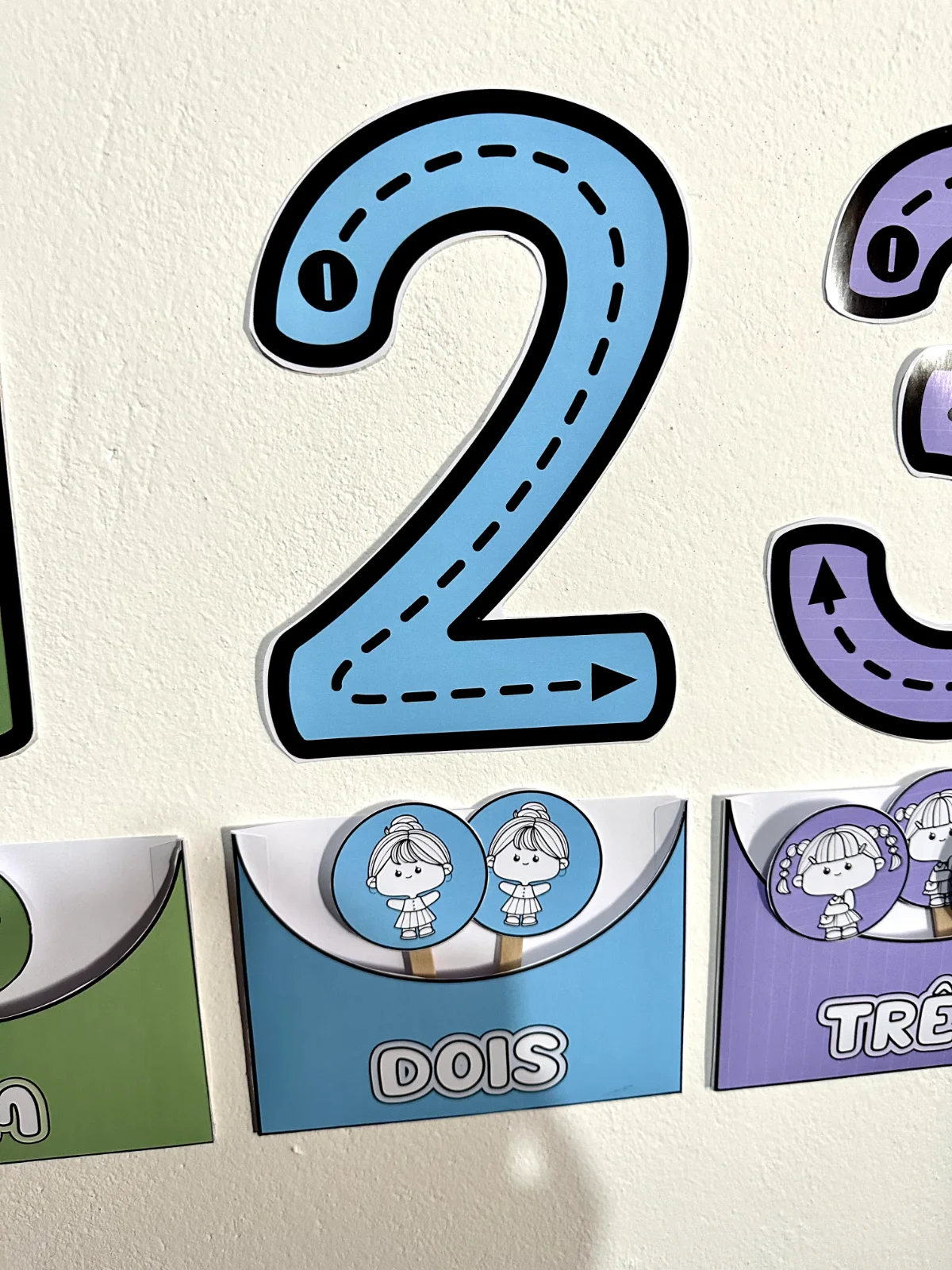 Números Mágicos – Numerais de Parede Interativos — amostra 5: Numerais de parede interativos com representação das… Números Mágicos – Numerais de Parede Interativos — amostra 5: Numerais de parede interativos com representação das…