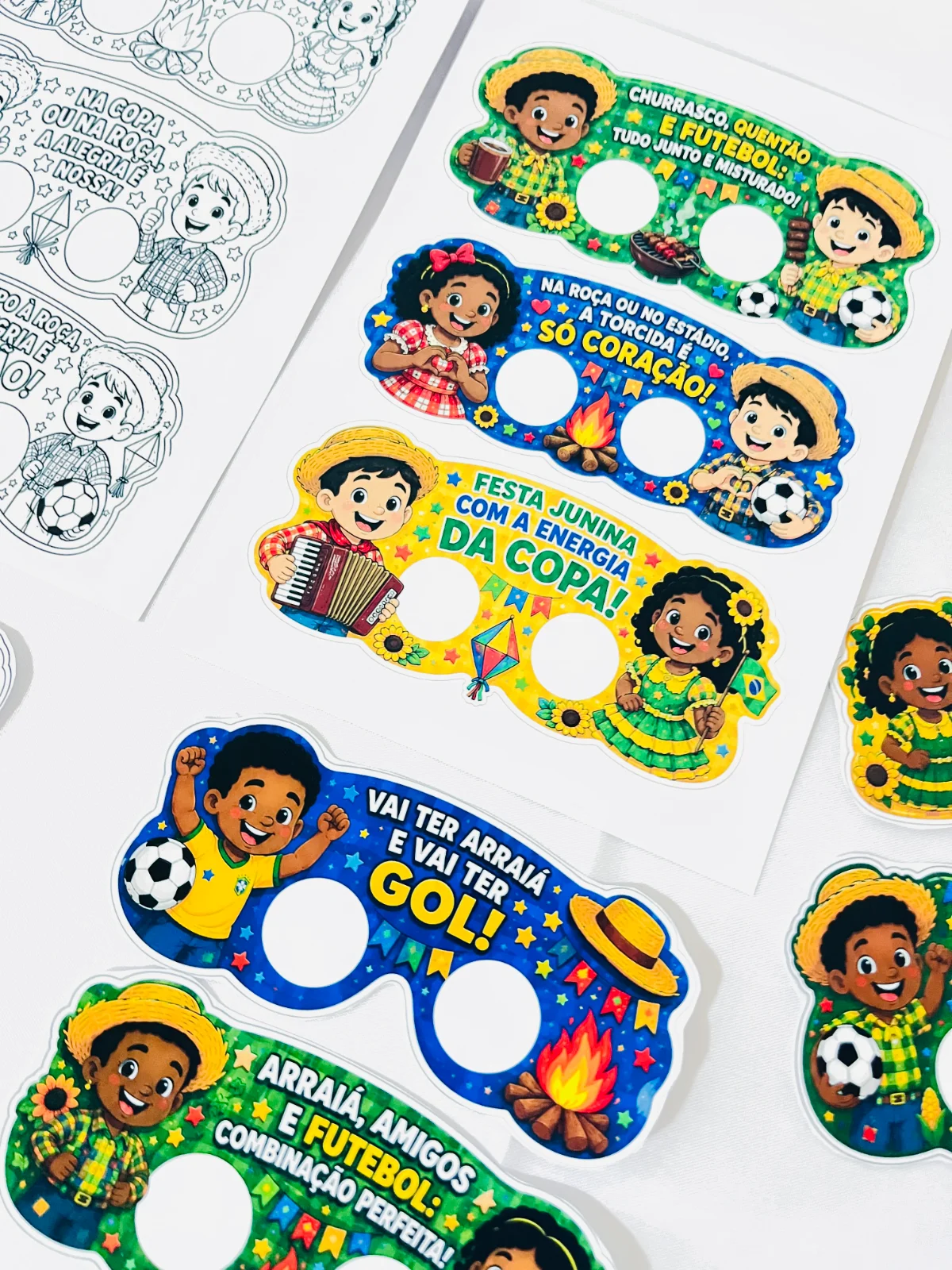 Óculos Festa Copa Junina ⚽🌽 — amostra 4: Deixe a Festa Copa Junina ainda mais divertida com este kit de óculos temáticos