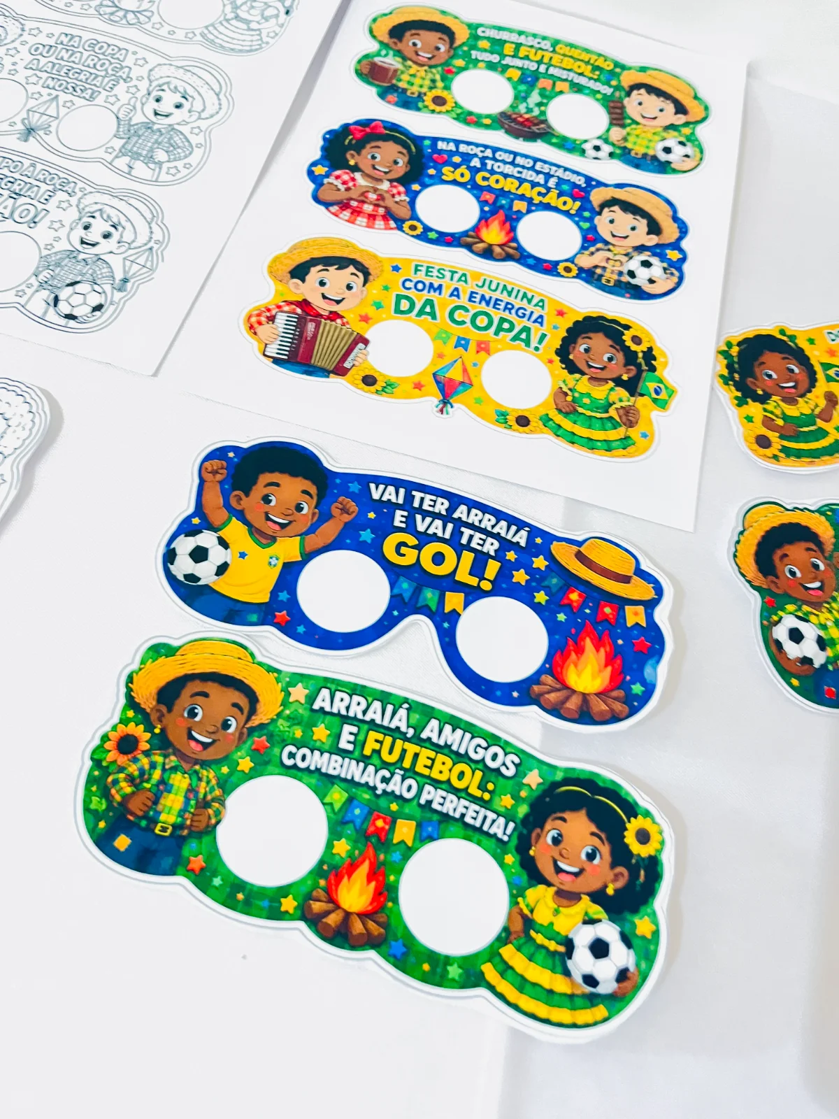 Óculos Festa Copa Junina ⚽🌽 — amostra 6: Deixe a Festa Copa Junina ainda mais divertida com este kit de óculos temáticos
