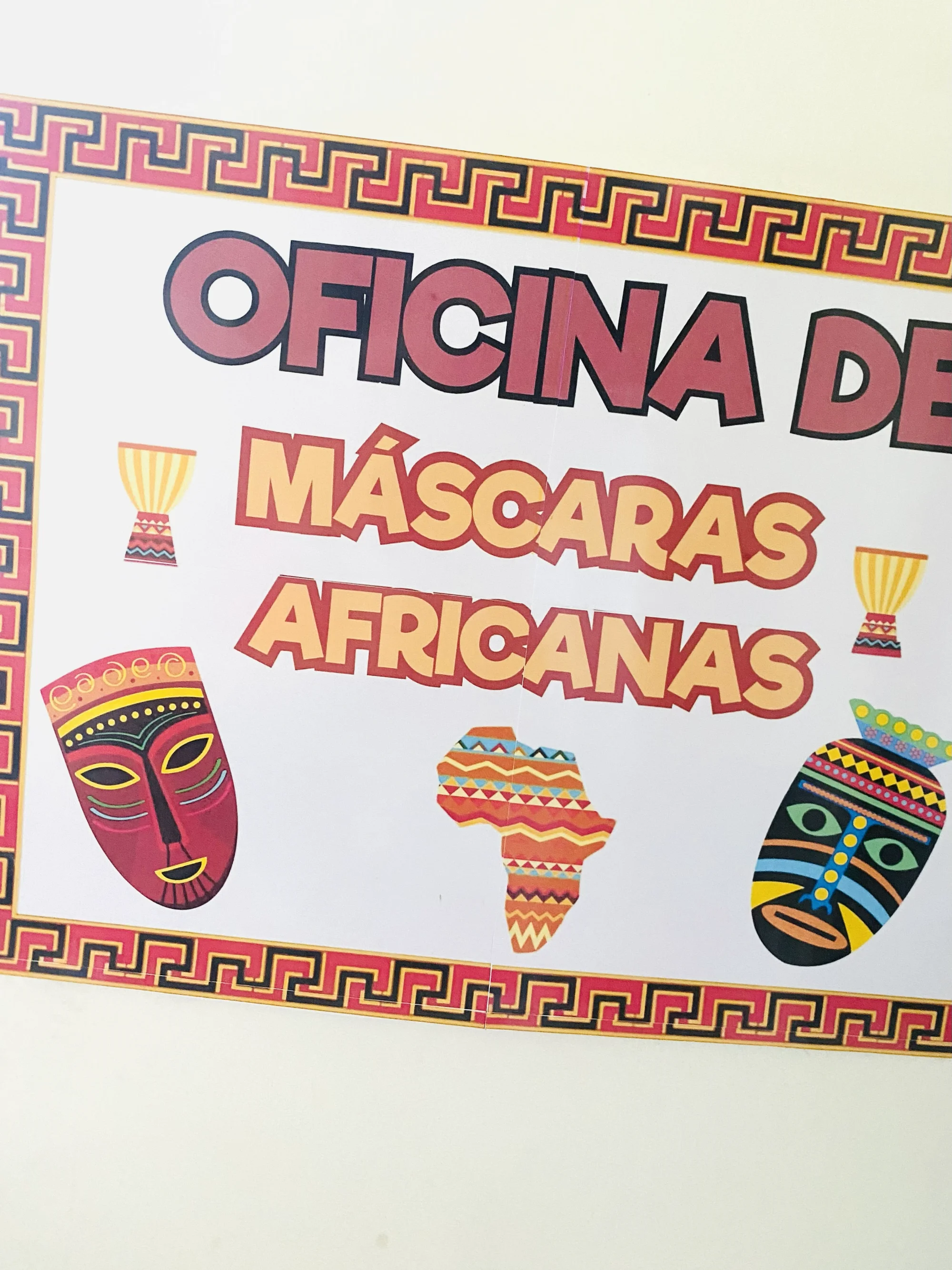 Oficina de Máscaras Africanas – Painel e Arte — amostra 2: Arquivo digital em PDF com 20 páginas, contendo: