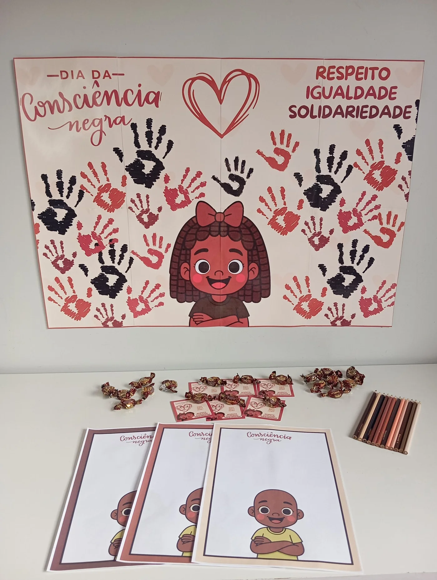 Painéis Consciência Negra + Cartãozinho + Atividade Interativa — Atividades para Todas as séries: Conjunto especial com 2…