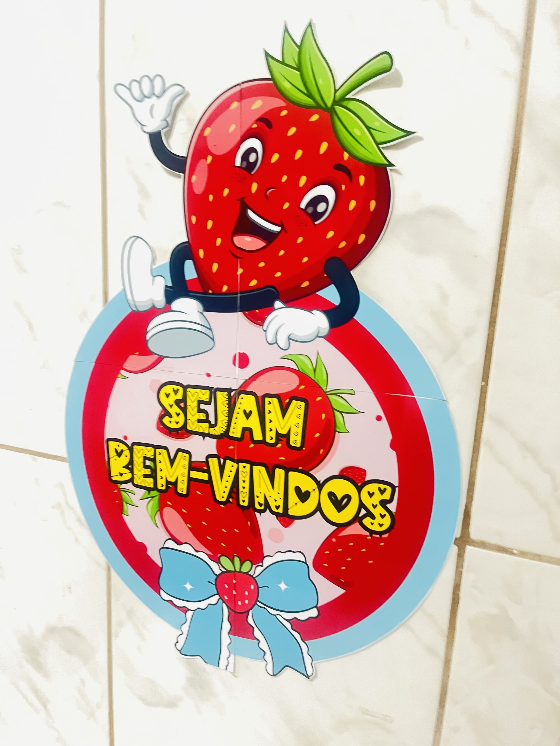 Painel bem-vindos tema morango – PDF para Imprimir — Atividades para Todas as séries: PAINEL BEM-VINDOS TEMA MORANGO Você…