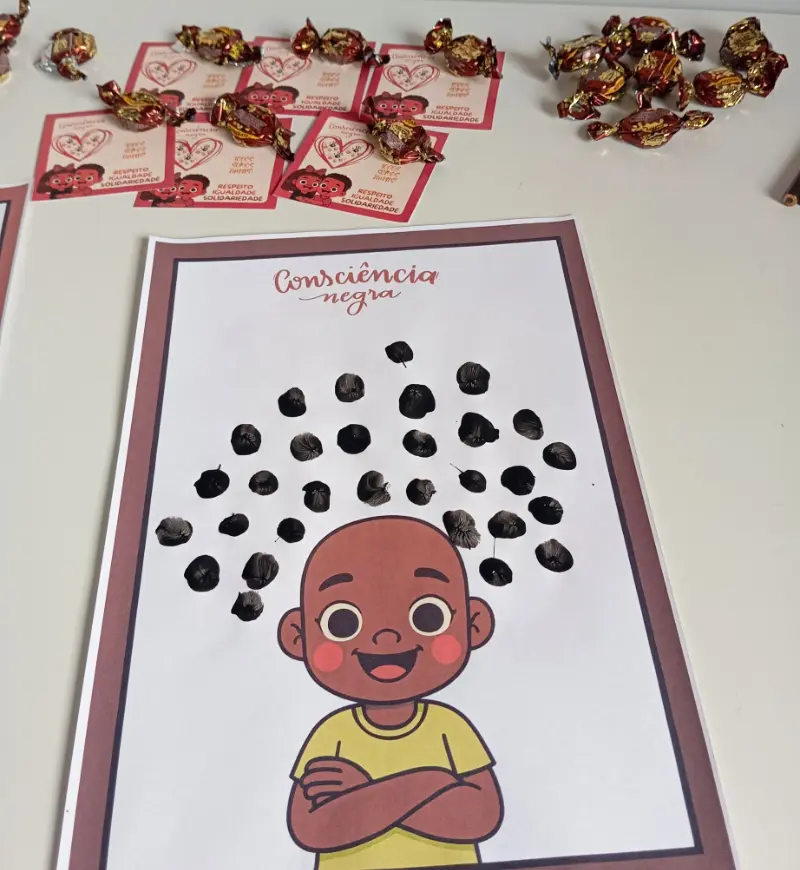 Painel Consciência Negra com Cartão e Atividade em PDF — amostra 5: Trabalhe respeito, igualdade e solidariedade na…