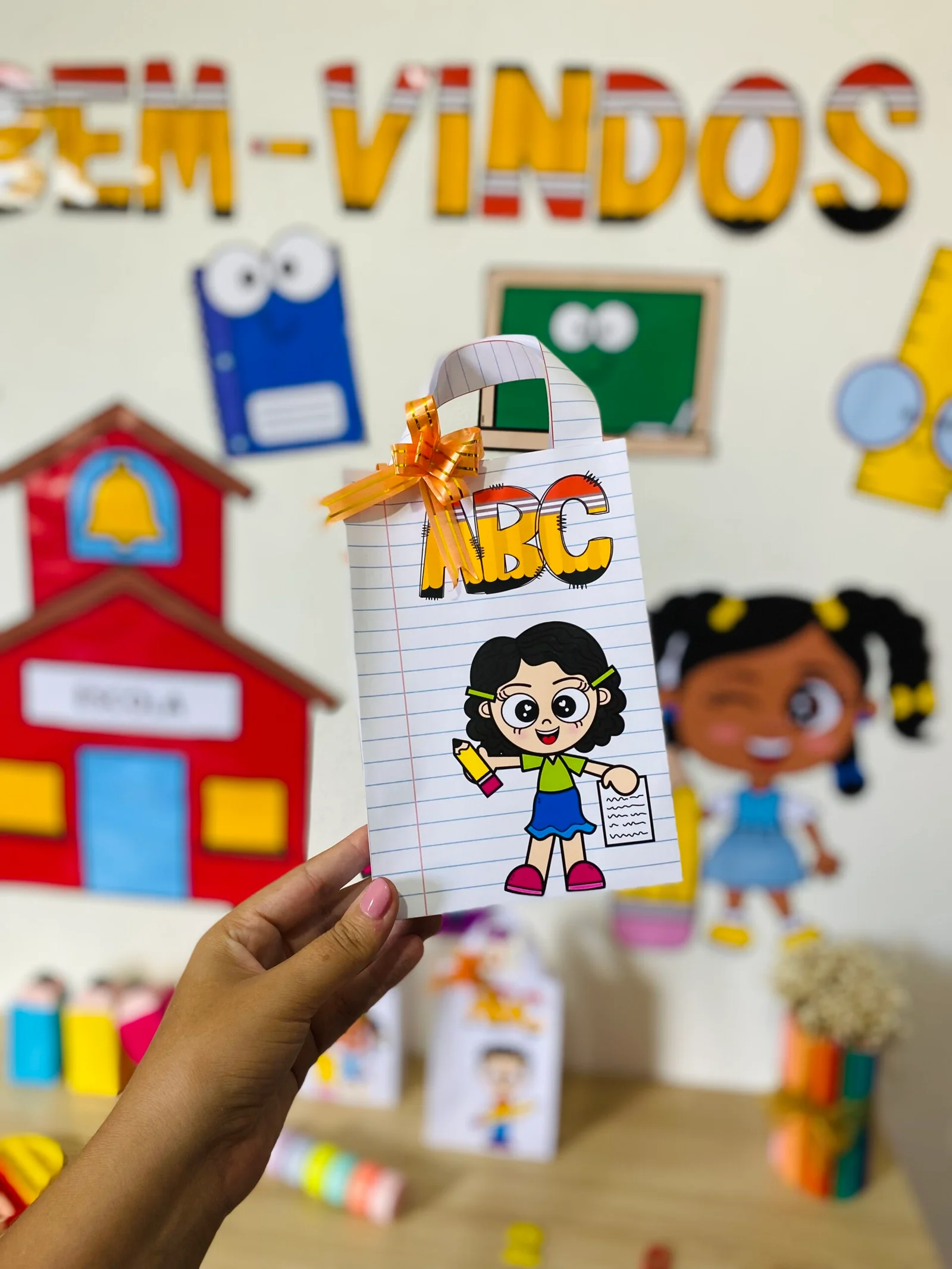 Painel de acolhida para imprimir na Educação Infantil — amostra 3: Para quais professores e turmas é indicado?