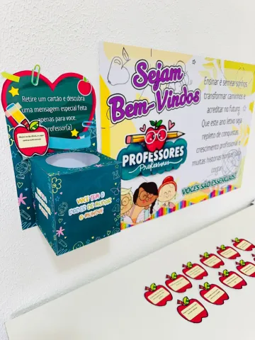 PAINEL DE ACOLHIDA pPainel– SEJAM BEM-VINDOS, PROFESSORES✨ — amostra 1: Este material pedagógico foi pensado com carinho…