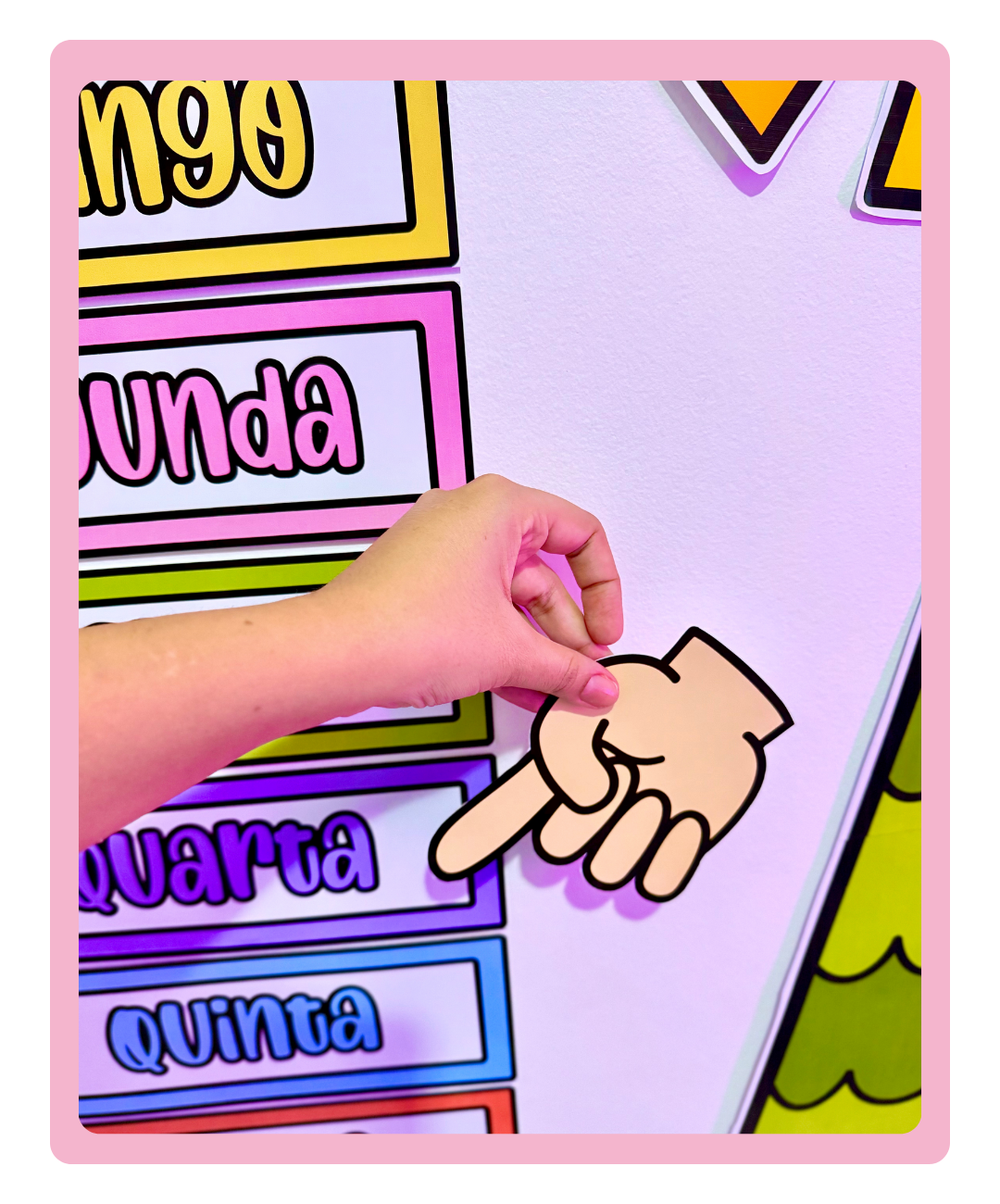 Painel de dias da semana para imprimir – Infantil e Anos Iniciais — amostra 2: Como colocar o painel em uso