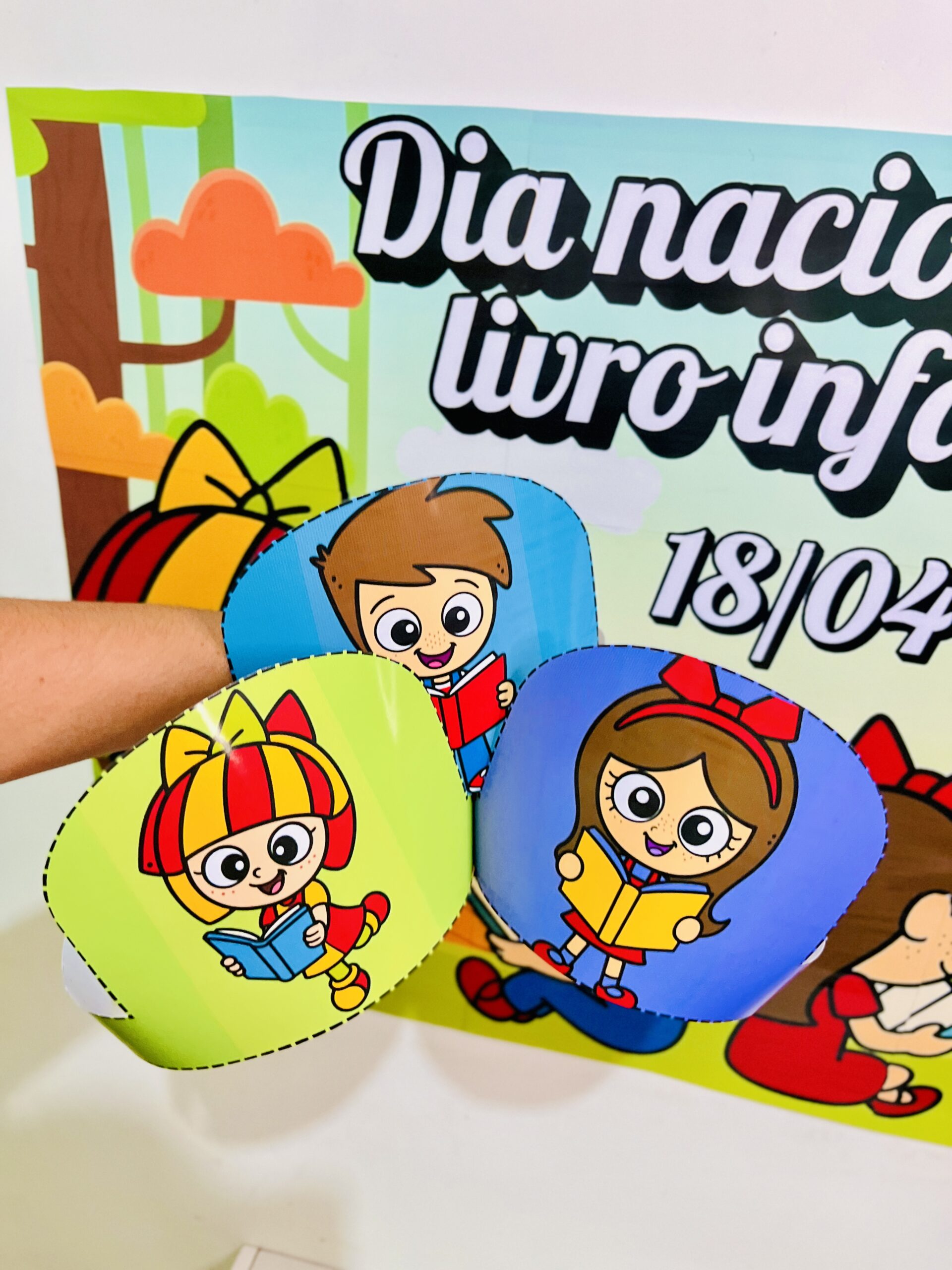 Painel de literatura infantil para imprimir — amostra 6: Prepare o espaço da turma para o Dia do Livro Infantil com um…
