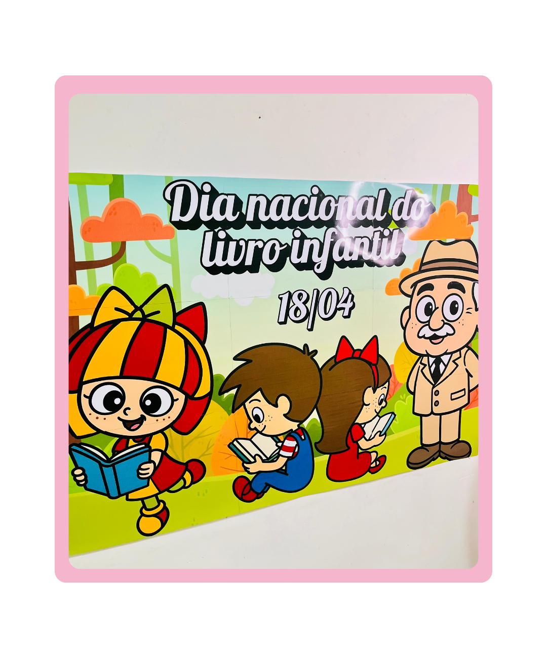 Painel de literatura infantil para imprimir — capa do material