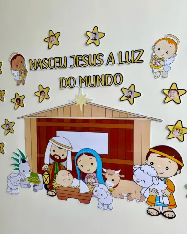 Painel de Natal com Presépio e Fotos das Crianças para Imprimir — amostra 2: Painel de Natal com Presépio em PDF,…