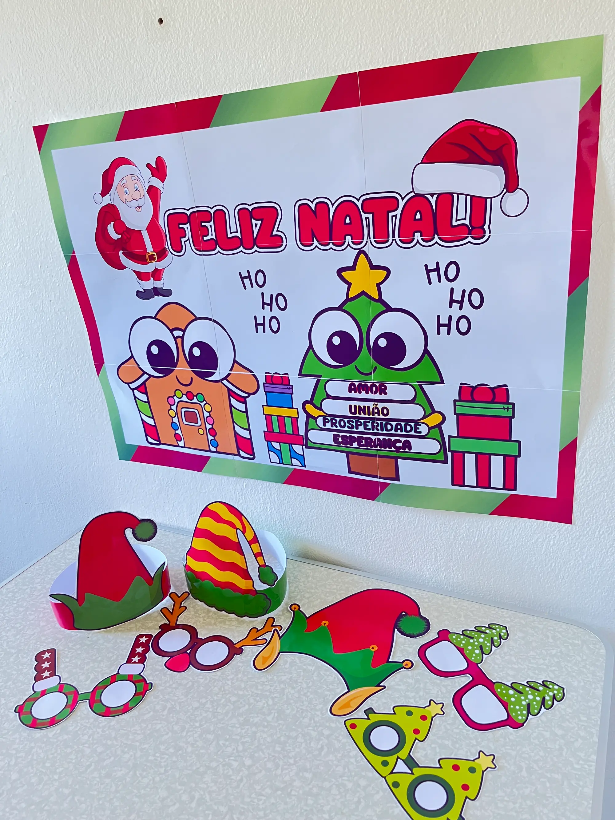 Painel de Natal completo: Óculos e gorros divertidos — amostra 1: 15 páginas com letreiros de Natal para imprimir: Feliz…
