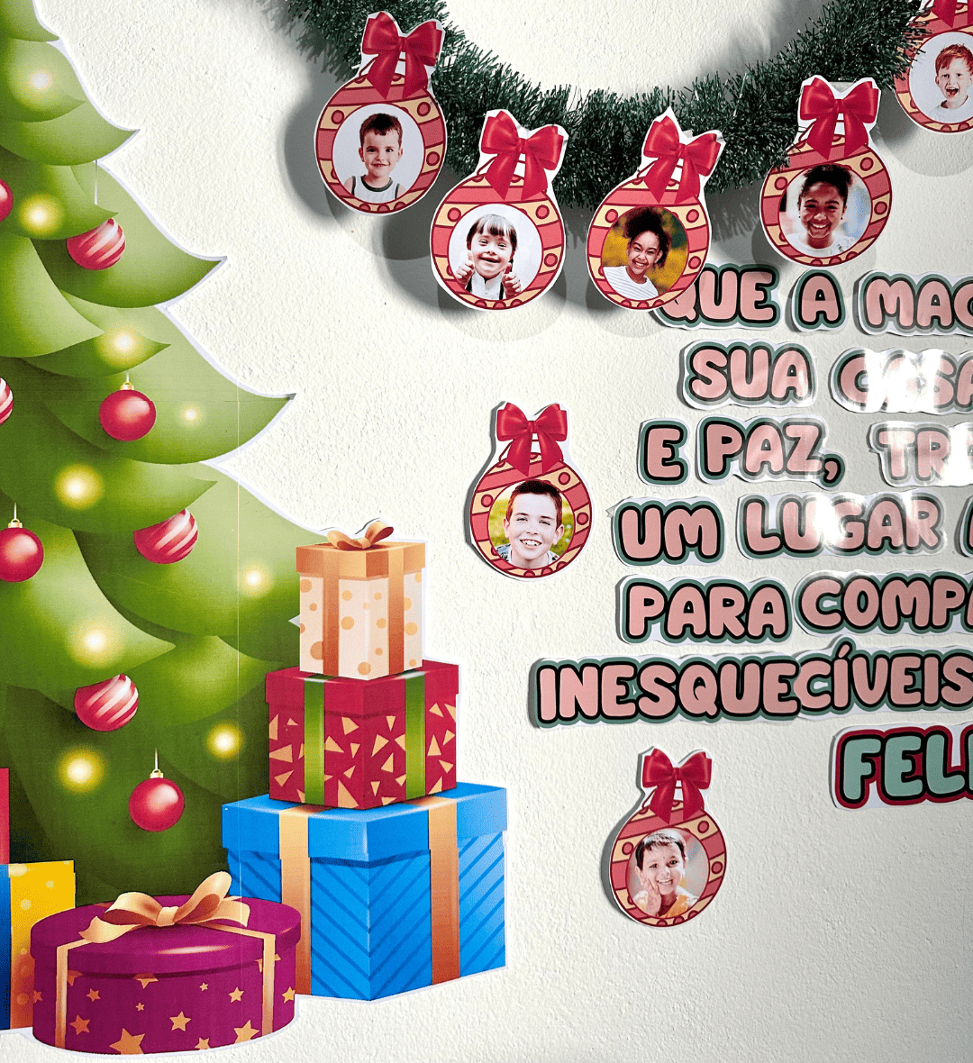 Painel de Natal em Árvore com Elemento Personalizável em PDF — amostra 6: Monte uma decoração natalina com a participação…