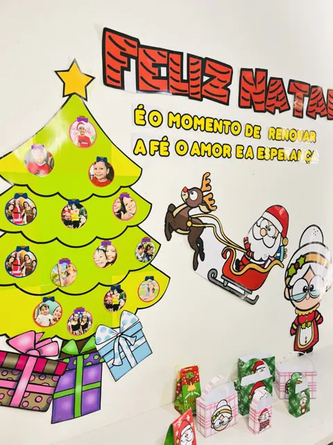 Painel de Natal + lembrancinha 
Bolas de Natal editável — capa do material