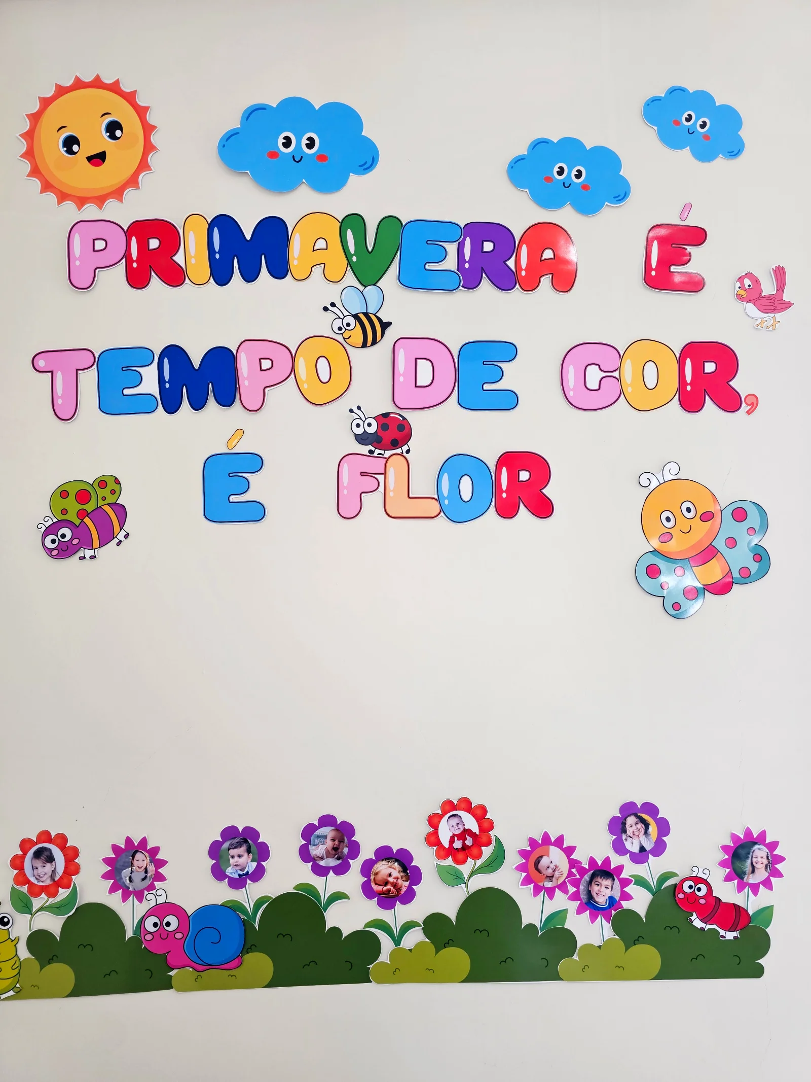 Painel de Primavera com Fotos dos Alunos – Decoração Escolar — amostra 5: Deixe a escola mais colorida e acolhedora com…