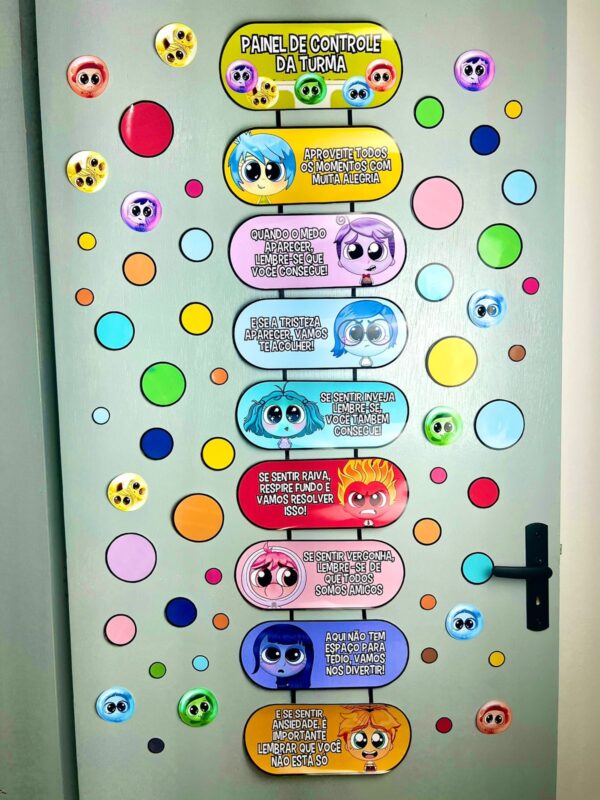 Painel / decoração de porta: divertidamente – PDF para Imprimir — amostra 1: O que vem no material