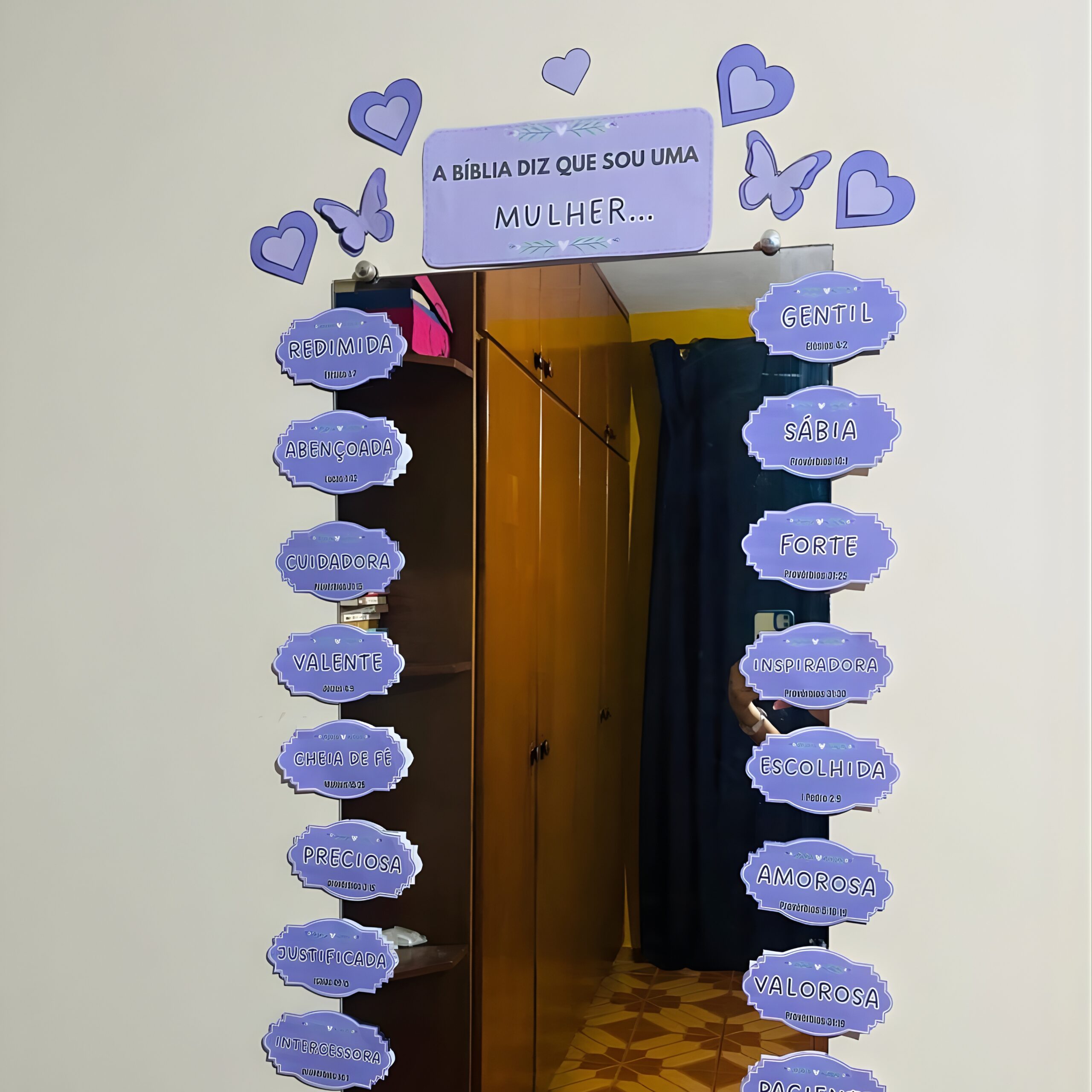 Painel / decoração dia das mulheres: espelho de afirmações bíblicas – Atividade Pedagógica — Datas comemorativas para Todas…