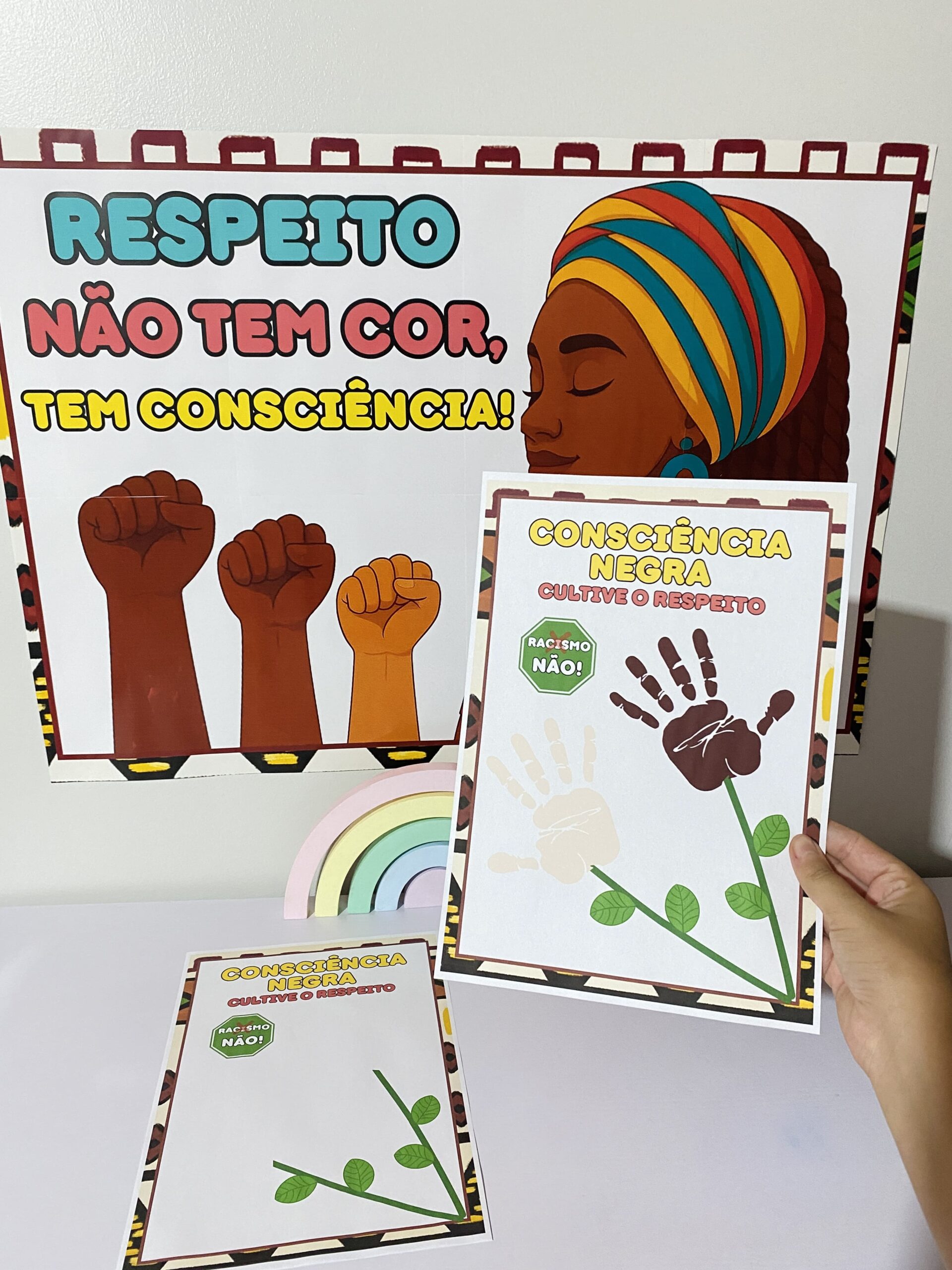 Painel / decoração + lembrancinha: consciência negra – Material Pedagógico — amostra 1: O que vem no material Painel / decoração + lembrancinha: consciência negra – Material Pedagógico — amostra 1: O que vem no material