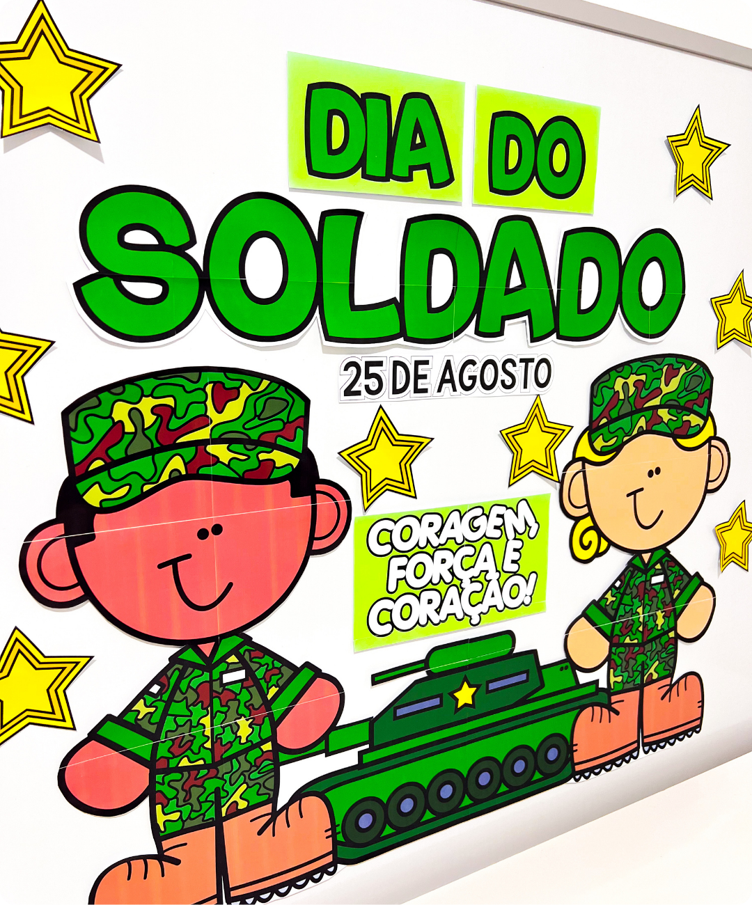 Painel decorativo de homenagem ao soldado para imprimir — amostra 2: Como preparar e apresentar à turma