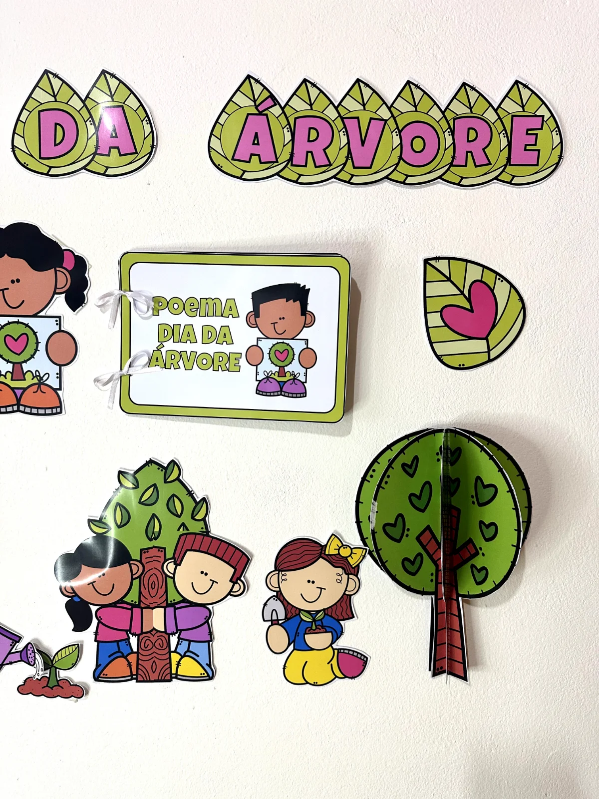 Painel dia da Árvore - 3D - Poema dia da árvore — amostra 2: Painel Diada Árvore: O arquivo inclui elementospara decoração… Painel dia da Árvore - 3D - Poema dia da árvore — amostra 2: Painel Diada Árvore: O arquivo inclui elementospara decoração…