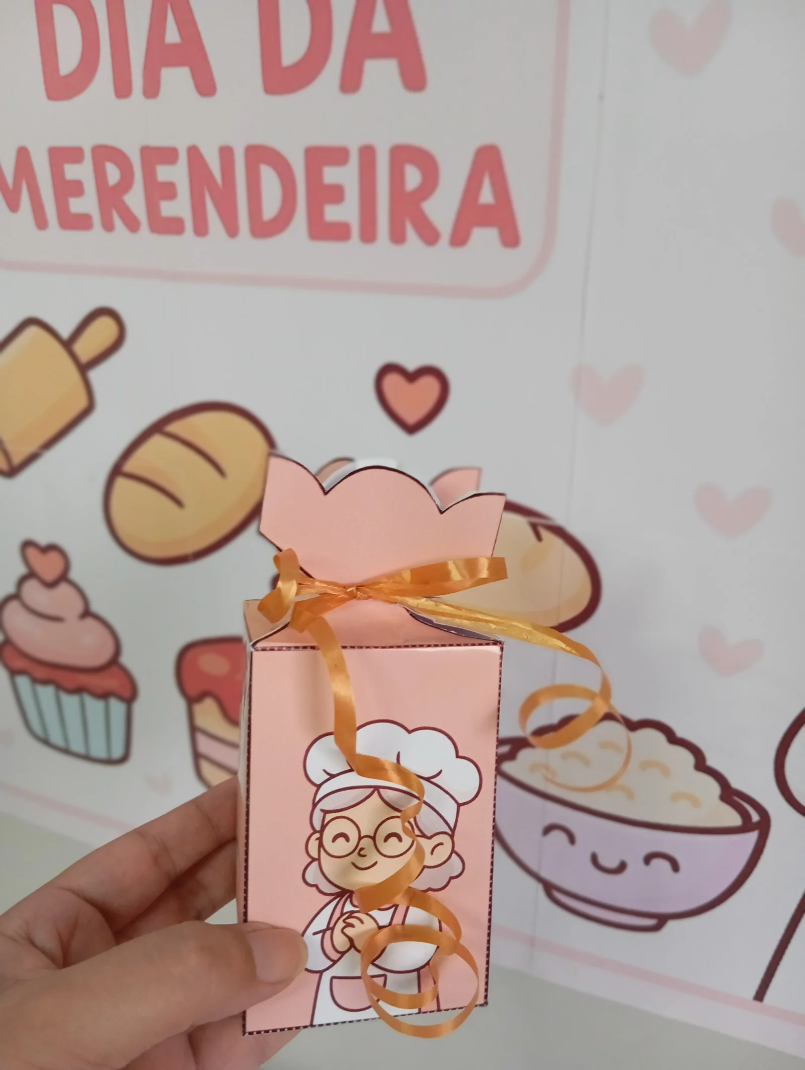 🍎 Painel Dia da Merendeira + Cartãozinho + Caixinha 🍴 — amostra 2: Um kit cheio de carinho para celebrar o Dia da… 🍎 Painel Dia da Merendeira + Cartãozinho + Caixinha 🍴 — amostra 2: Um kit cheio de carinho para celebrar o Dia da…