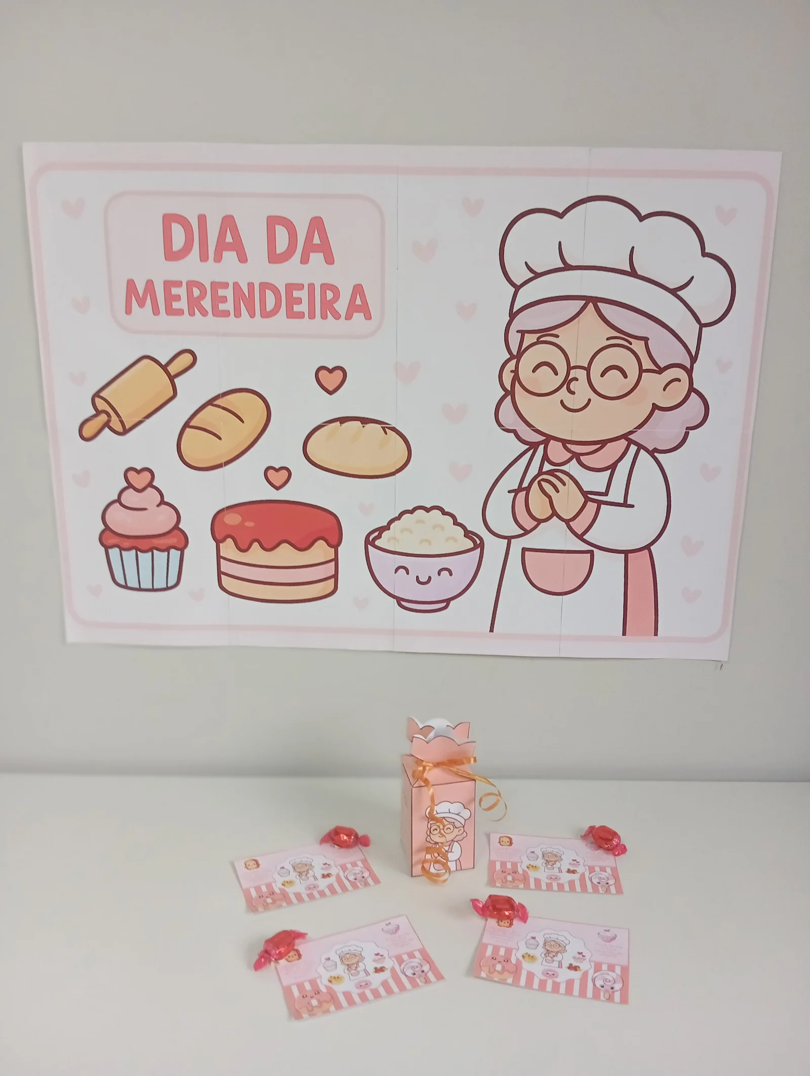 🍎 Painel Dia da Merendeira + Cartãozinho + Caixinha 🍴 — amostra 5: Um kit cheio de carinho para celebrar o Dia da… 🍎 Painel Dia da Merendeira + Cartãozinho + Caixinha 🍴 — amostra 5: Um kit cheio de carinho para celebrar o Dia da…