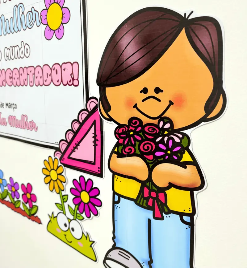 Painel Dia da Mulher com Cartão para Mimo em PDF — amostra 5: Prepare uma homenagem ao Dia da Mulher com painel ampliado e…