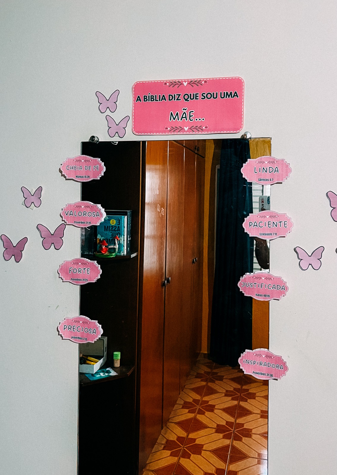 Painel dia da mulher/mães: decoração – PDF para Imprimir — amostra 1: Sobre o PAINEL DIA DA MULHER/MÃES: DECORAÇÃO Painel dia da mulher/mães: decoração – PDF para Imprimir — amostra 1: Sobre o PAINEL DIA DA MULHER/MÃES: DECORAÇÃO