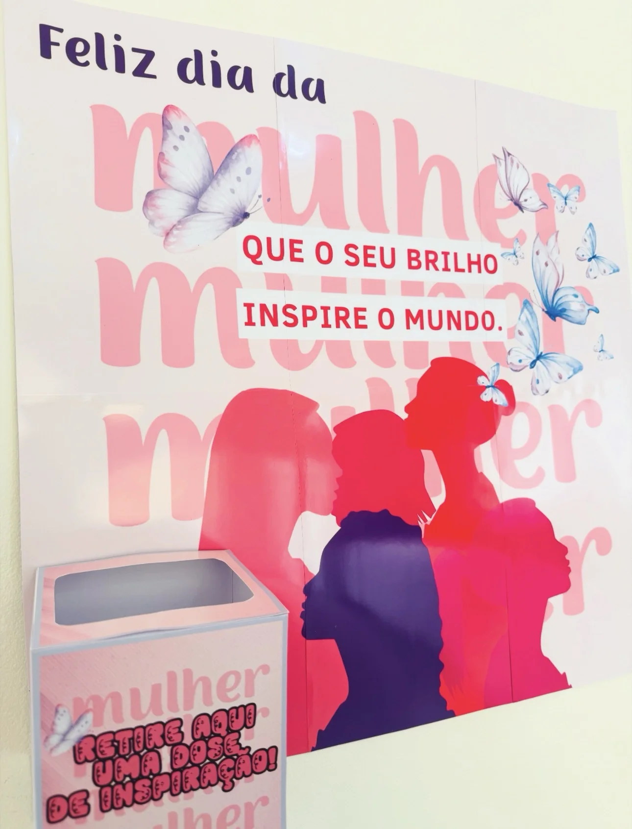 Painel Dia da Mulher - Que seu brilho inspire o mundo — amostra 1: 🌸 **Painel Dia das Mulheres – 36 frases motivacionais…