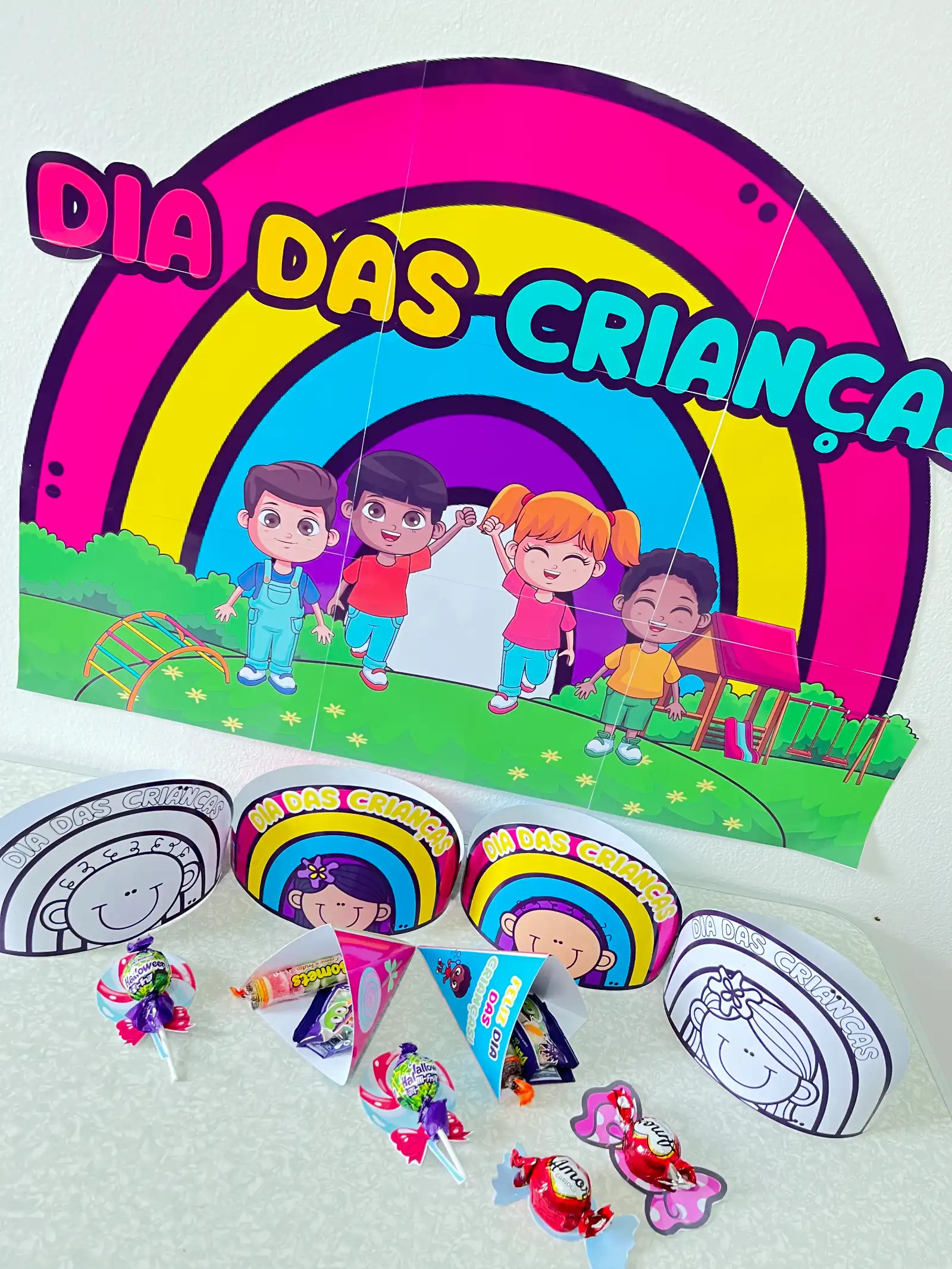 Painel Dia das Crianças: Painel, viseira e caixa — capa do material