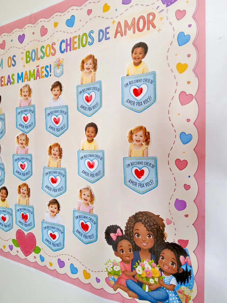 Painel Dia das Mães: NOSSA TURMA TEM OS BOLSOS CHEIOS DE AMOR! ❤️ — amostra 1: ​Preparei um recurso super especial e cheio…