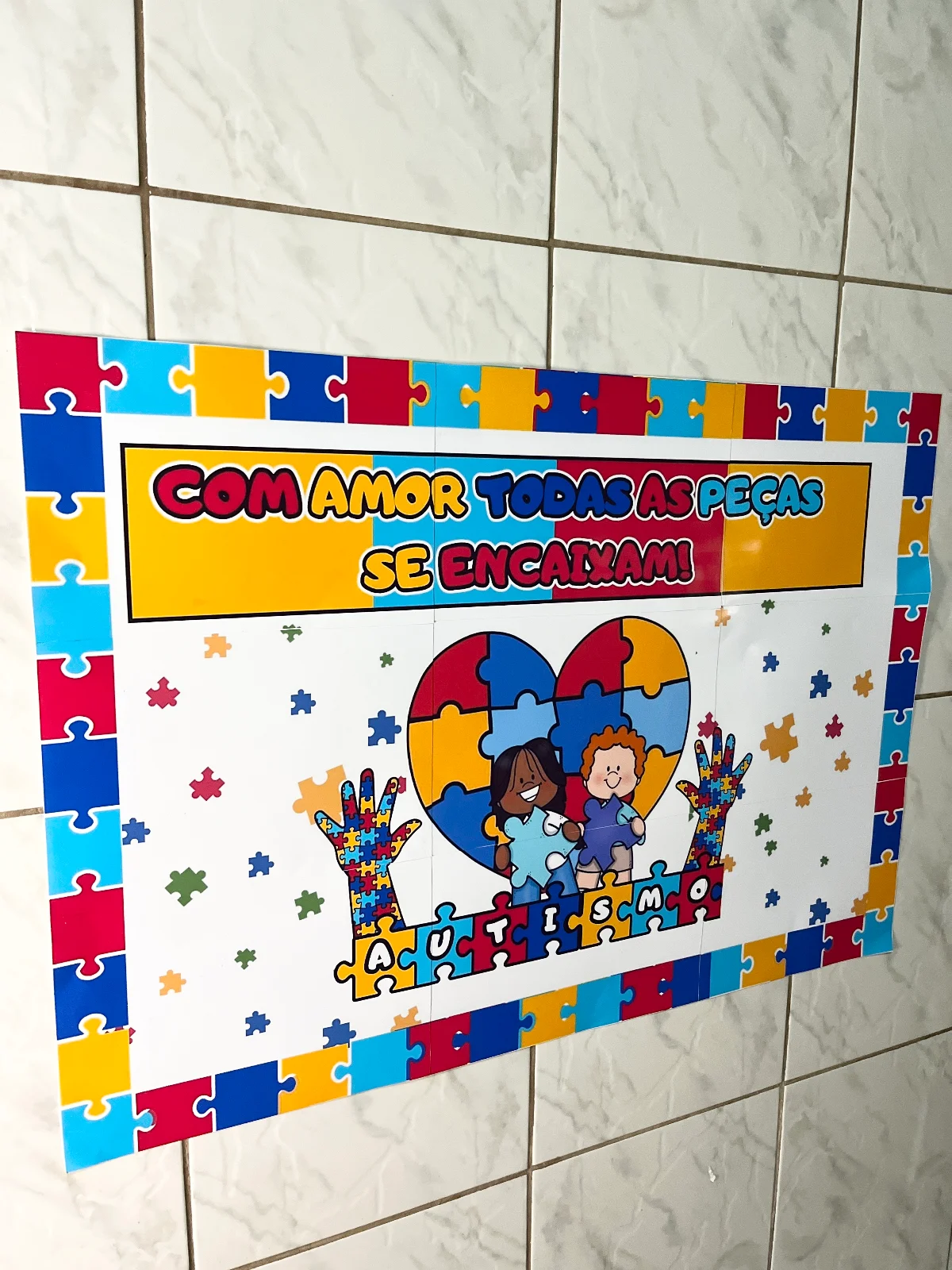 Painel Dia do Autismo | Conscientização, Inclusão e Educação na Escola — amostra 2: Este painel pedagógico foi desenvolvido…