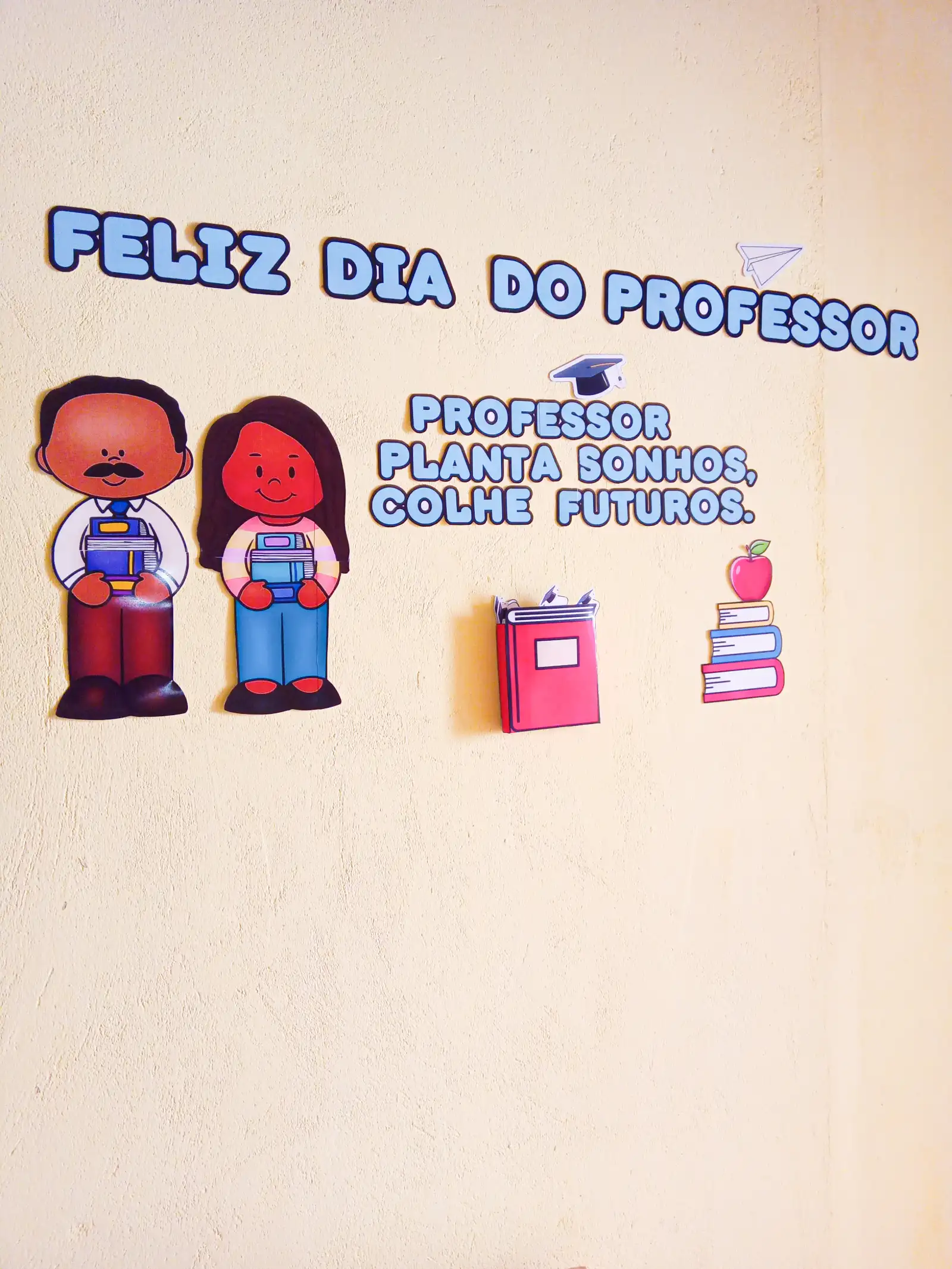 Painel Dia do Professor - Ideal para decorar salas de aula — capa do material