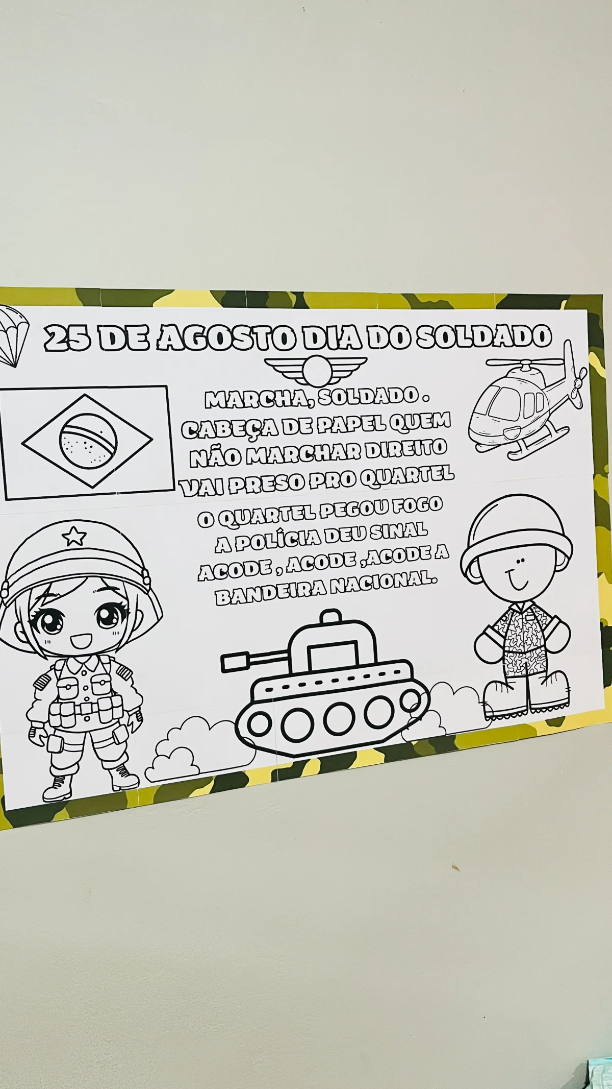 Painel dia do soldado para colorir – PDF para Imprimir — amostra 1: O que vem no material
