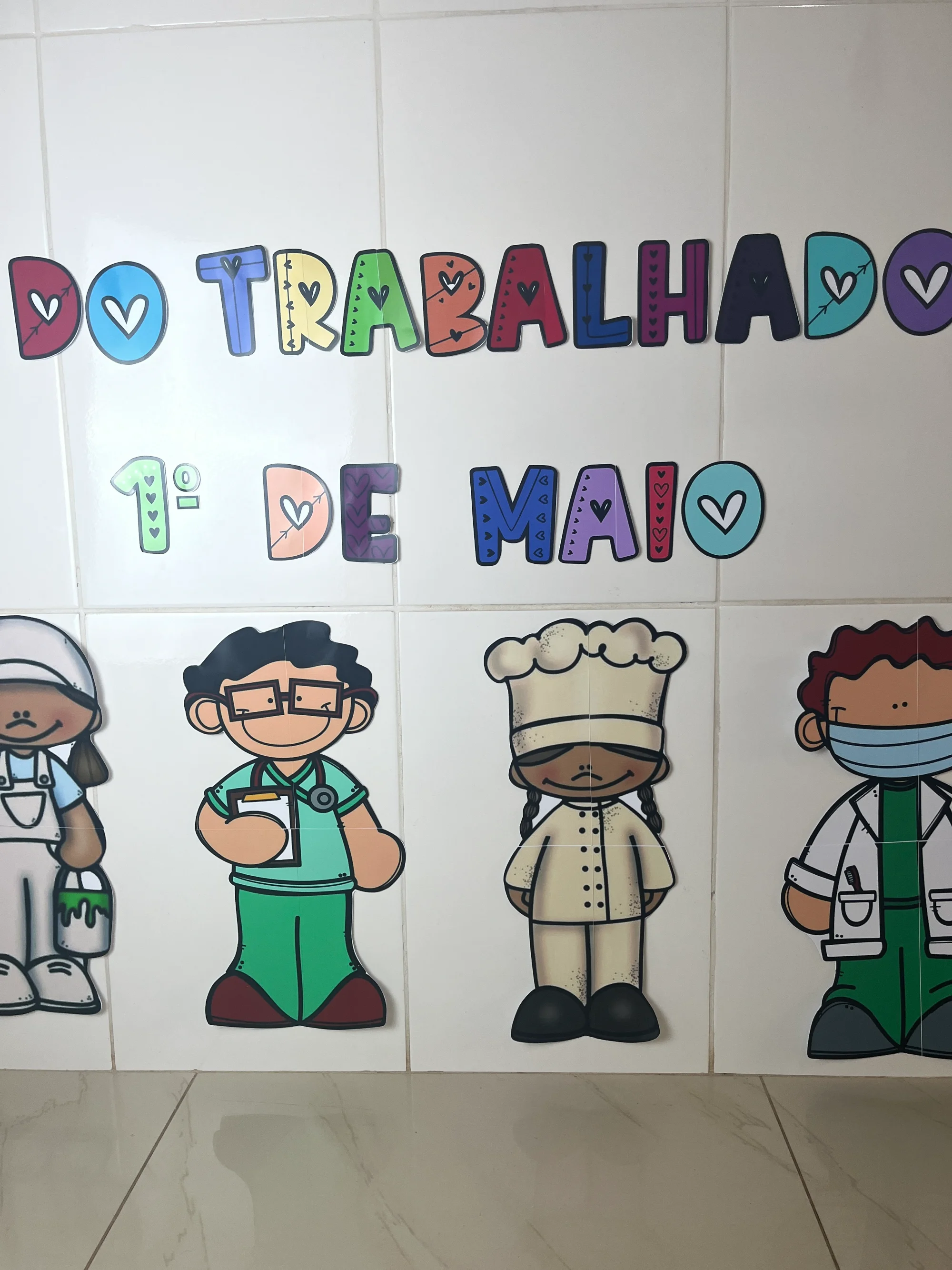 PAINEL DIA DO TRABALHADOR - ANOS INICIAIS — amostra 6: Uma proposta linda para decorar a escola e trabalhar com as crianças…