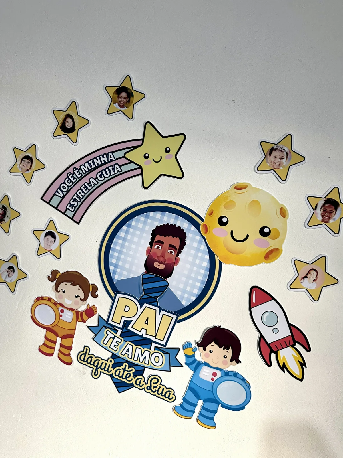Painel Dia dos Pais Tema Estrelas – PDF para Imprimir — amostra 1: O Painel Dia dos Pais montado possui 75 cm de… Painel Dia dos Pais Tema Estrelas – PDF para Imprimir — amostra 1: O Painel Dia dos Pais montado possui 75 cm de…