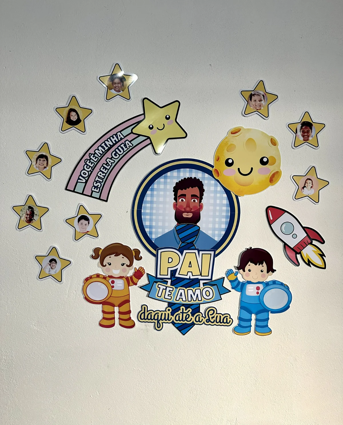 Painel Dia dos Pais Tema Estrelas – PDF para Imprimir — amostra 3: O Painel Dia dos Pais montado possui 75 cm de… Painel Dia dos Pais Tema Estrelas – PDF para Imprimir — amostra 3: O Painel Dia dos Pais montado possui 75 cm de…