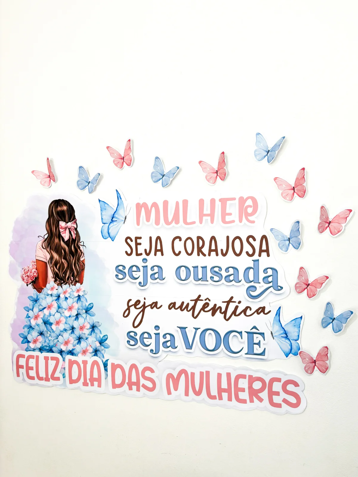 Painel Dia Internacional da Mulher - Tema Mulher Autêntica — Atividades para Educação Infantil: Não é sobre decorar a escola