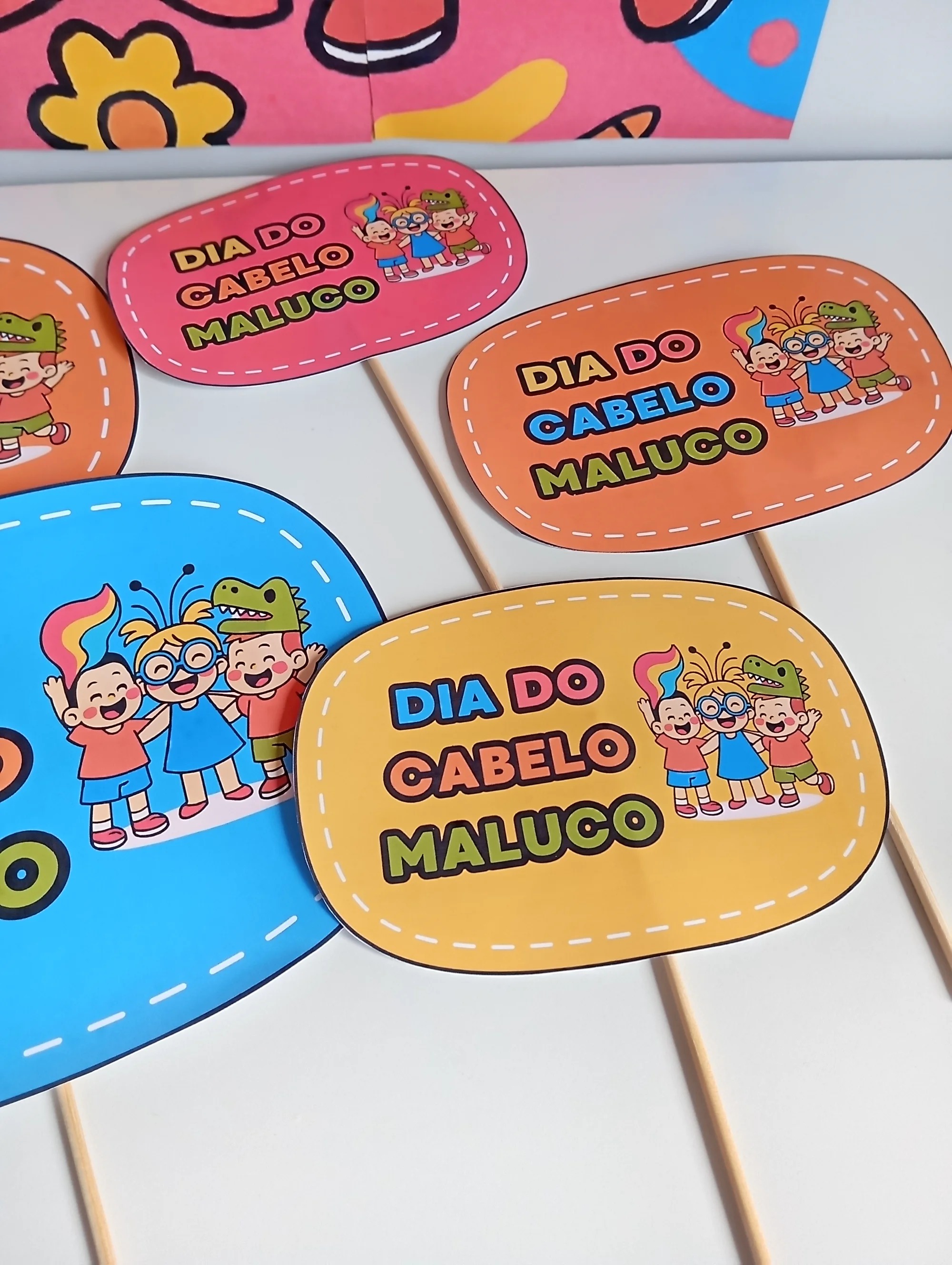 Painel divertido do dia do cabelo maluco — amostra 3: Kit Dia do Cabelo Maluco: painel decorativo em 9 folhas A4 e…