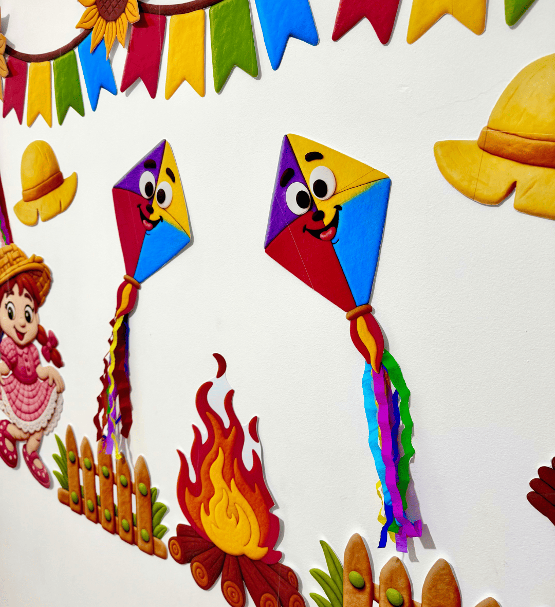 Painel Festa Junina em PDF para Imprimir – Estilo Massinha — amostra 1: Painel Festa Junina no estilo massinha
