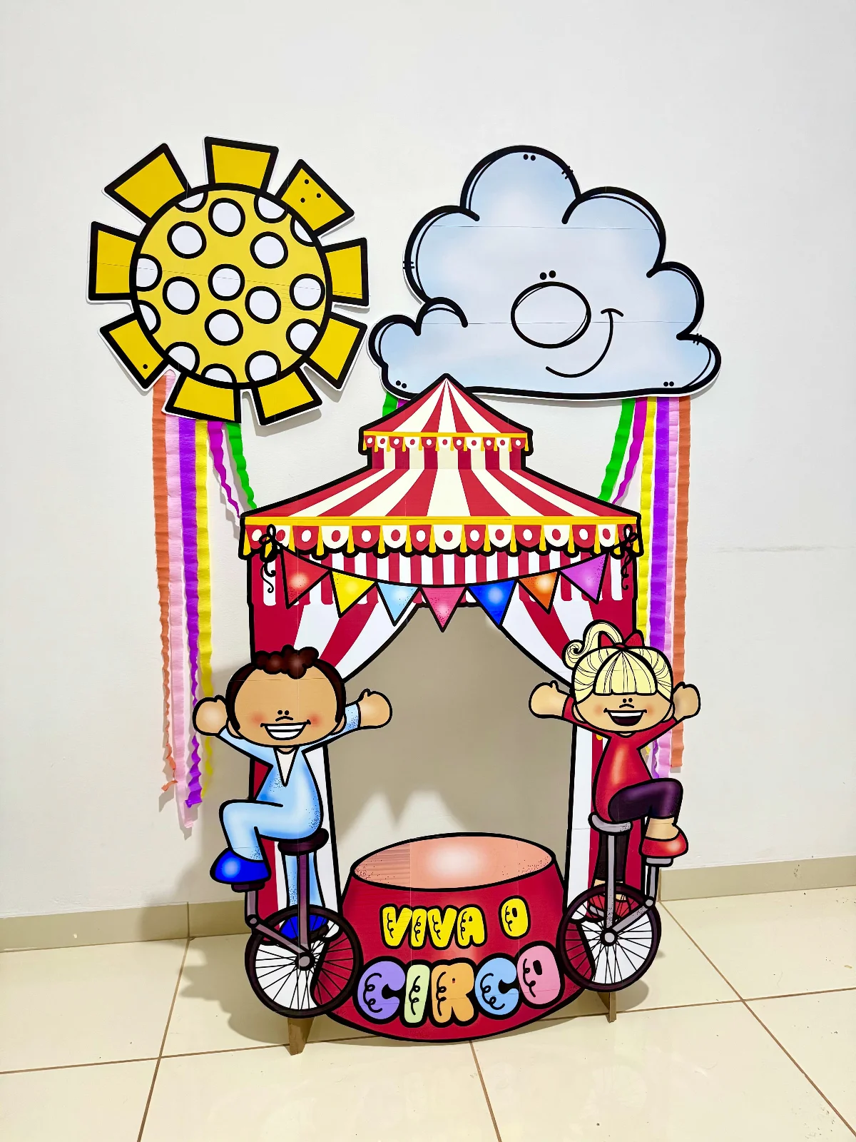 Painel Gigante Viva o Circo - Dia do Circo — amostra 5: Traga a magia do espetáculo para sua escola