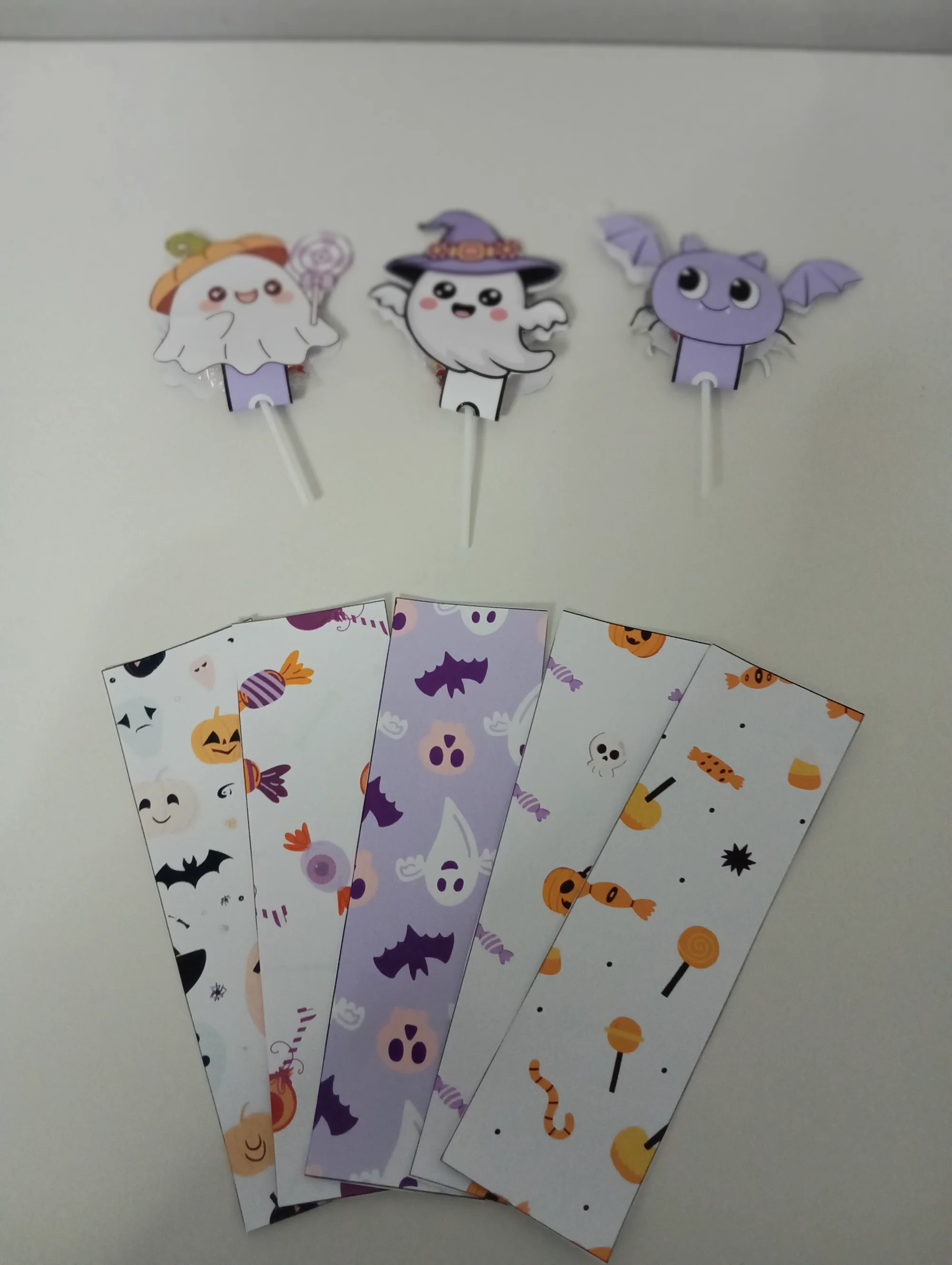 Painel Halloween Colorido: Decoração Criativa e Divertida — amostra 3: Kit Halloween: painel decorativo em 8 folhas A4,…
