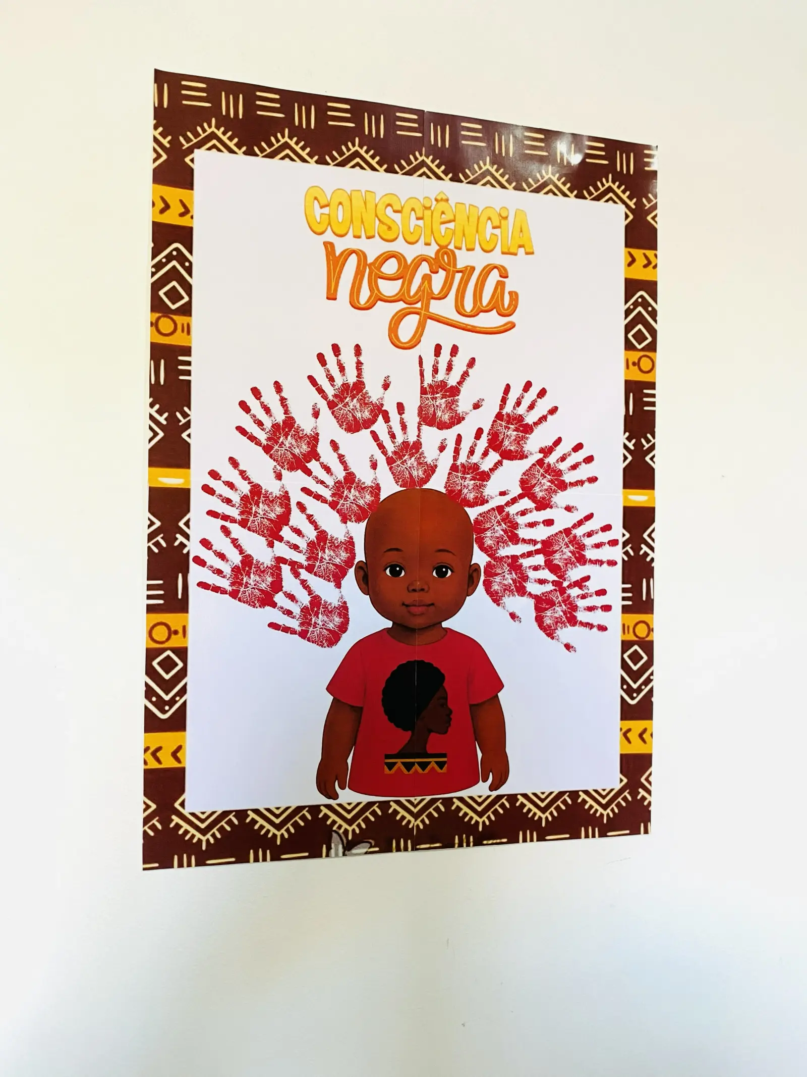 🌟 Painel Interativo: Consciência Negra 🫱🏿‍🫲🏾 — amostra 3: As crianças poderão colocar suas mãozinhas no painel e…