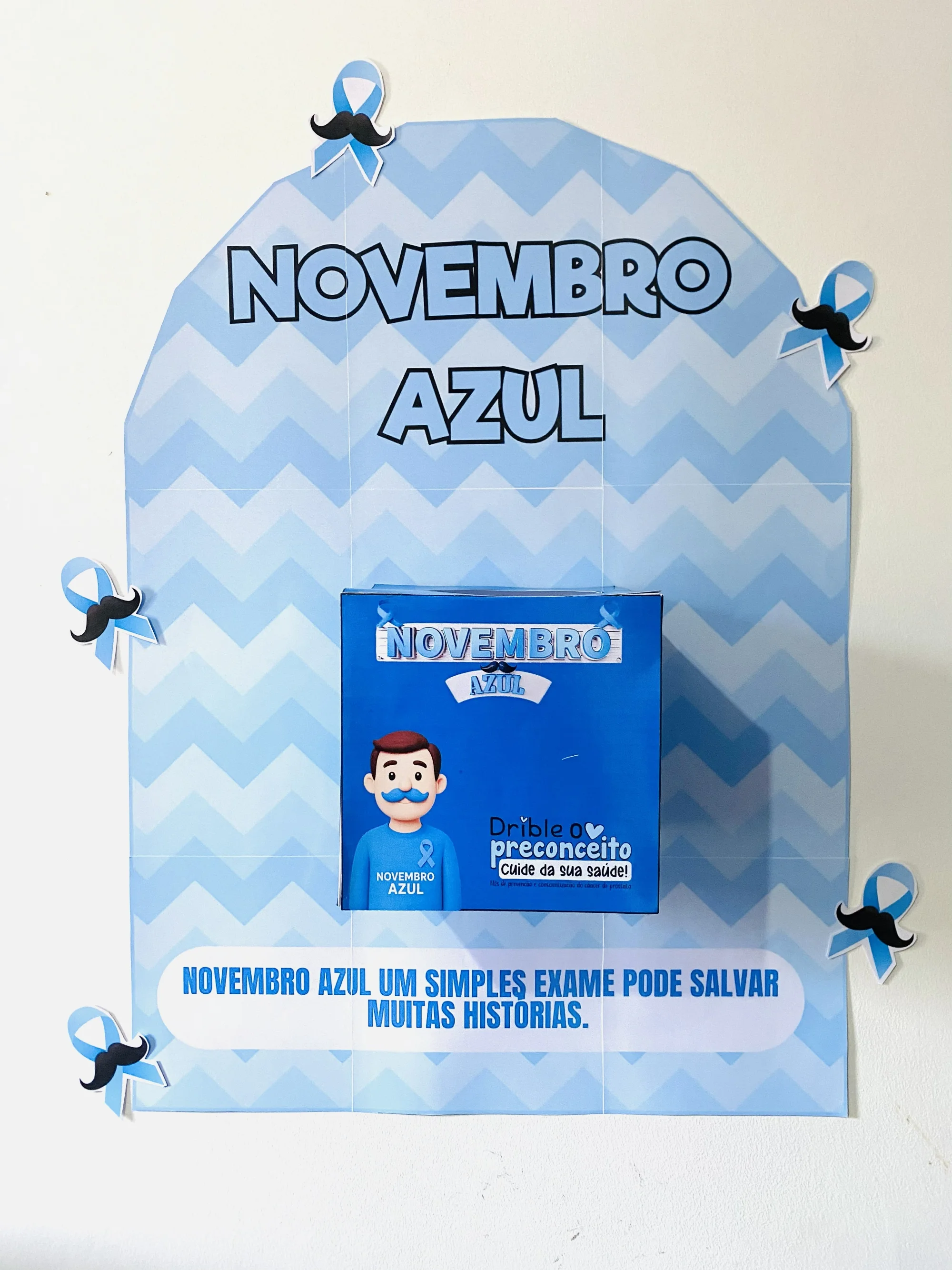 Painel Novembro Azul com Caixa e 24 Fichas de Conscientização — amostra 2: Painel Novembro Azul com caixa especial e 24…