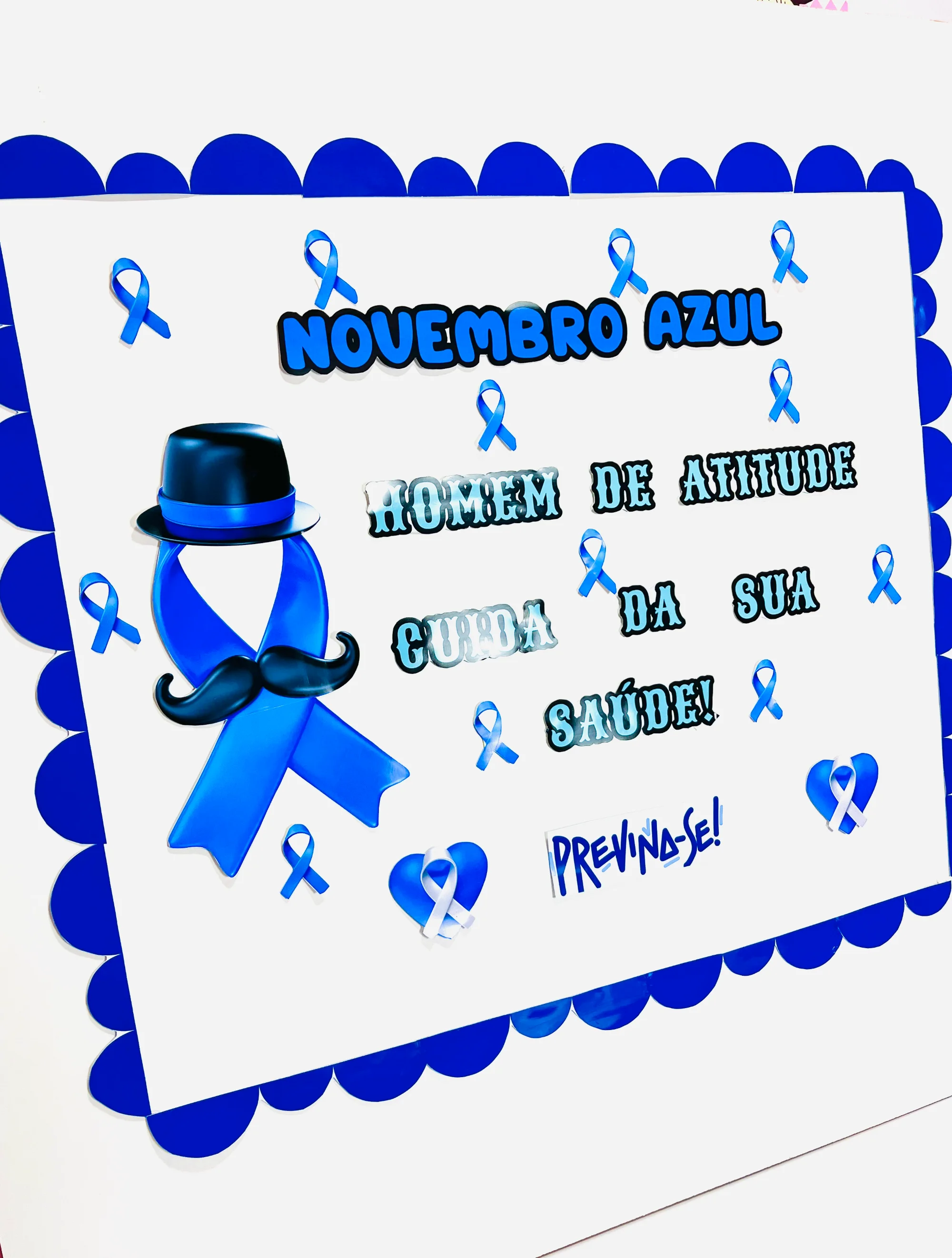 Painel Novembro Azul – Decoração Escolar em PDF — amostra 4: IMPORTANTE: Este produto é digital. Nenhum material físico…