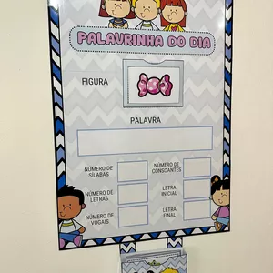 Painel palavrinha do dia – PDF para Imprimir — Atividades para Todas as séries: O arquivo possui páginas, contendo o cartaz…