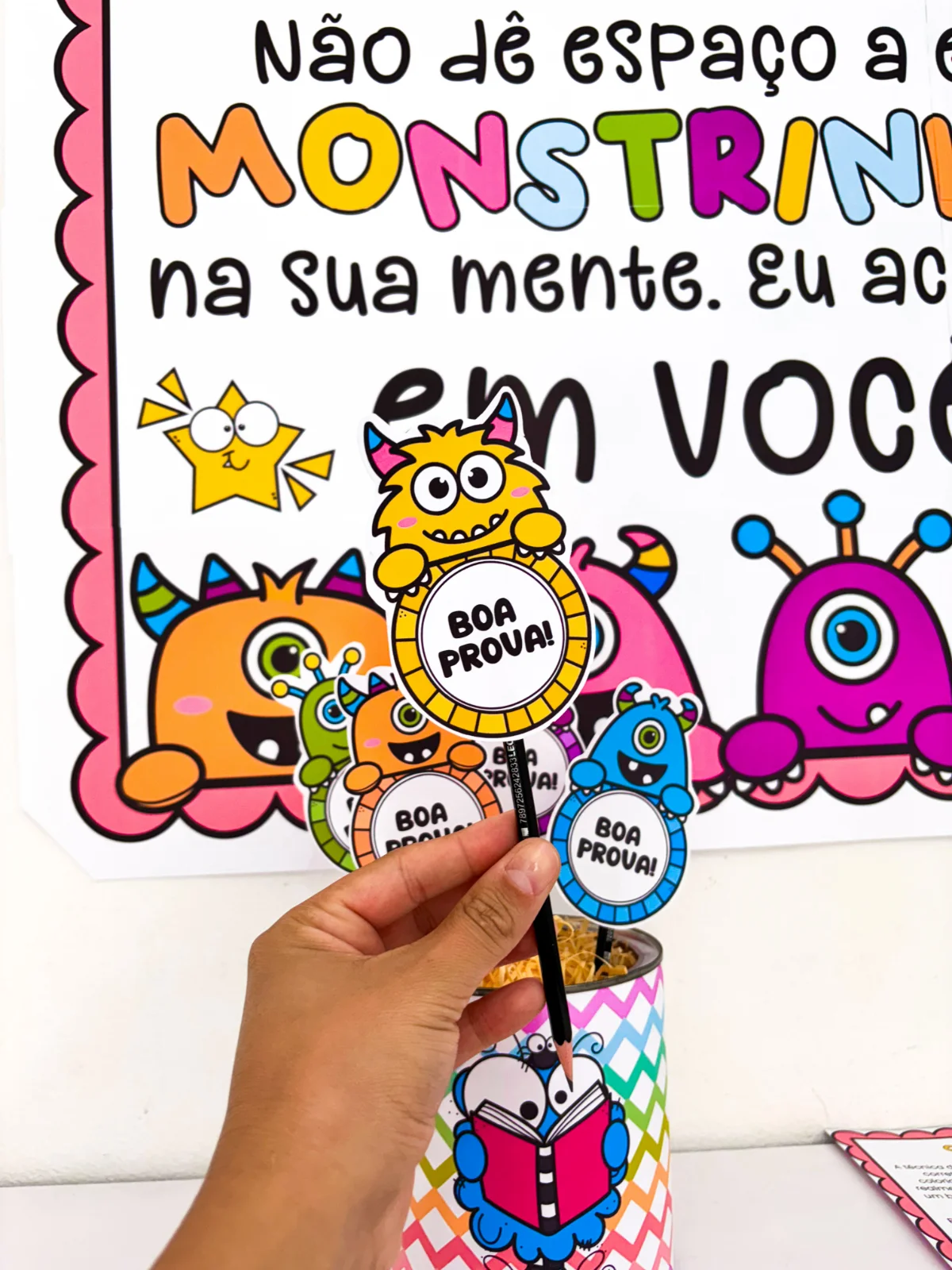 Painel Semana de Provas - Monstrinhos – PDF para Imprimir — amostra 1: O que vem no material