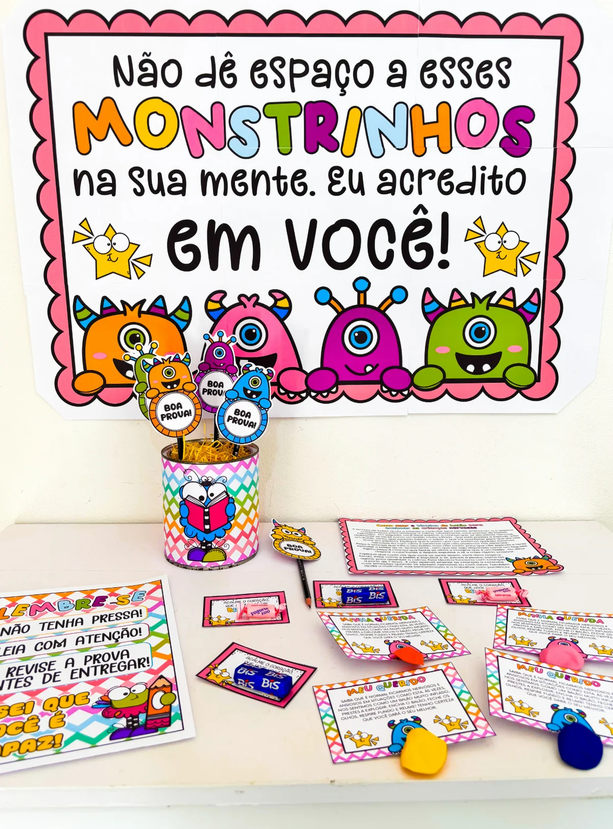 Painel Semana de Provas - Monstrinhos – PDF para Imprimir — capa do material